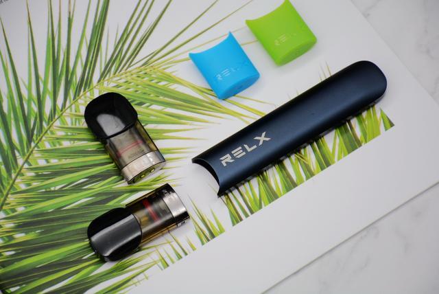 悦刻新品电子烟全方位体验:悦刻阿尔法,更浓郁还有保护壳