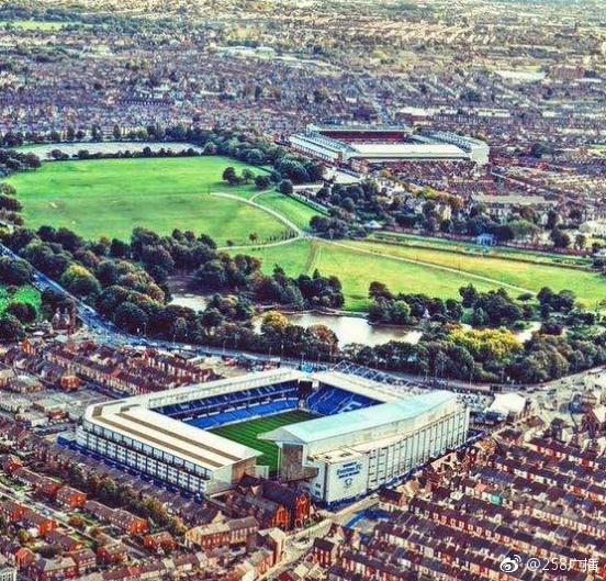 自古红蓝出cp|古迪逊公园|安菲尔德|球场_新浪新闻