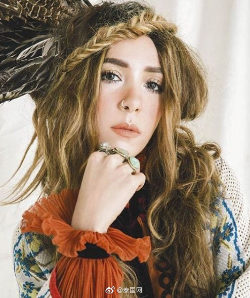 "泰"接地气了!知名女歌手palmy的种菜养鸡生活