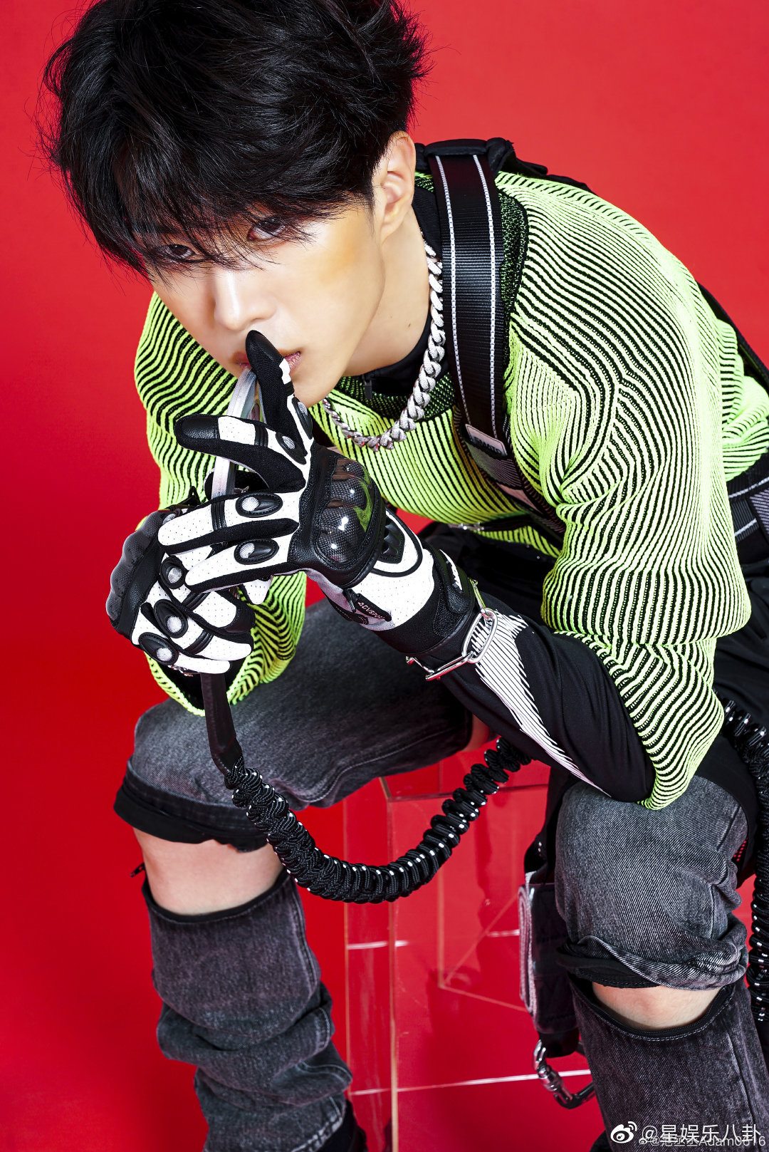 范丞丞新歌 范丞丞新专辑 范丞丞首张mini专辑主打曲《dip out》正式