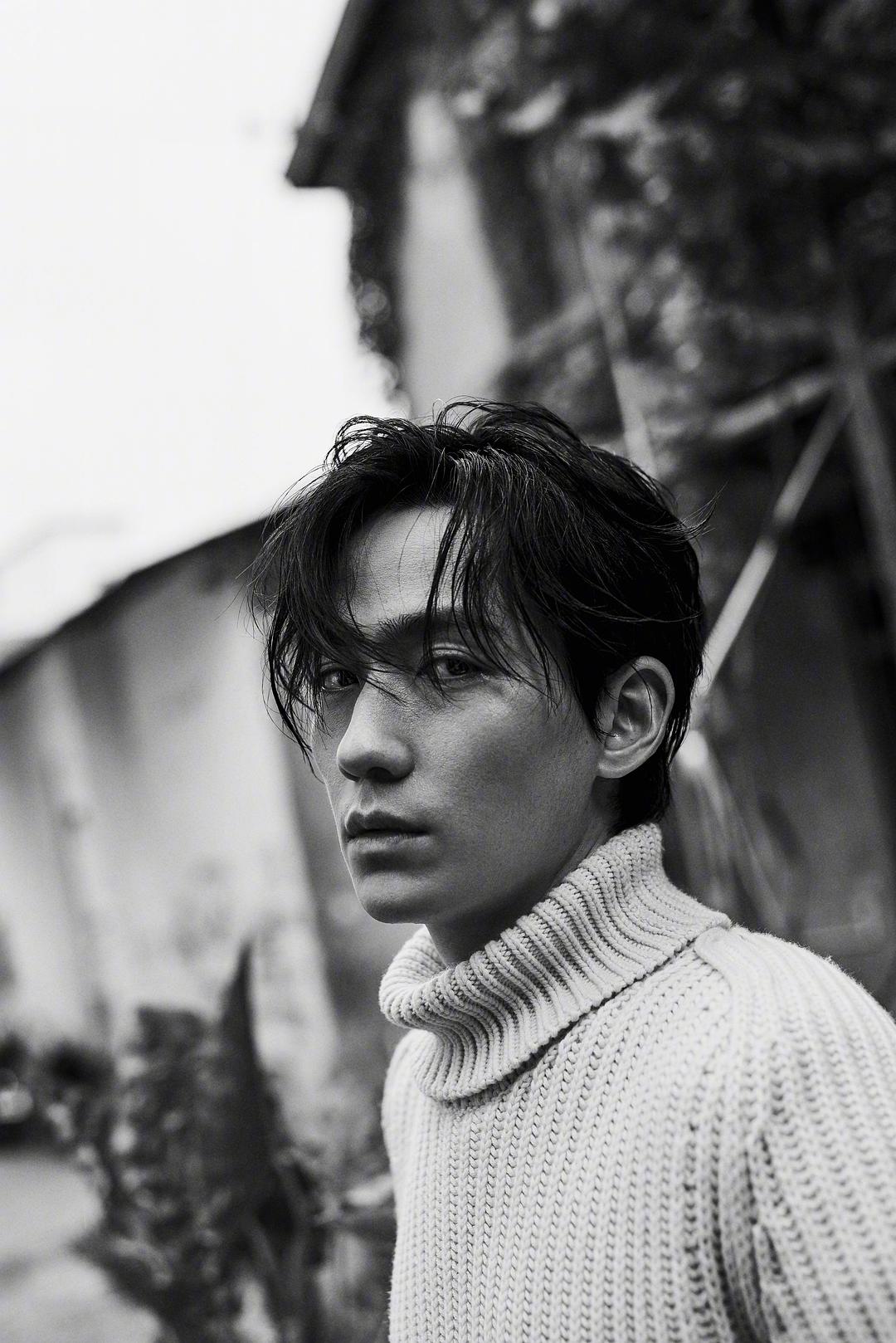 朱一龙坏坏的成熟男人味风格,来品品?