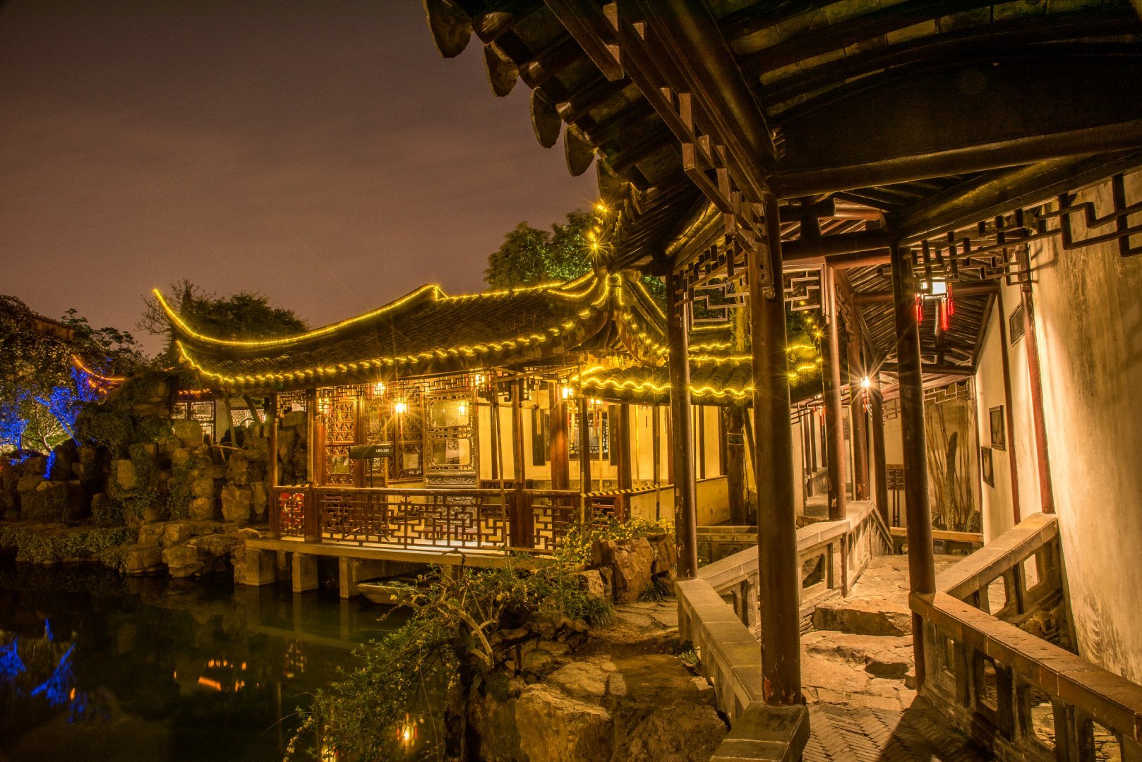 苏州网师园夜景