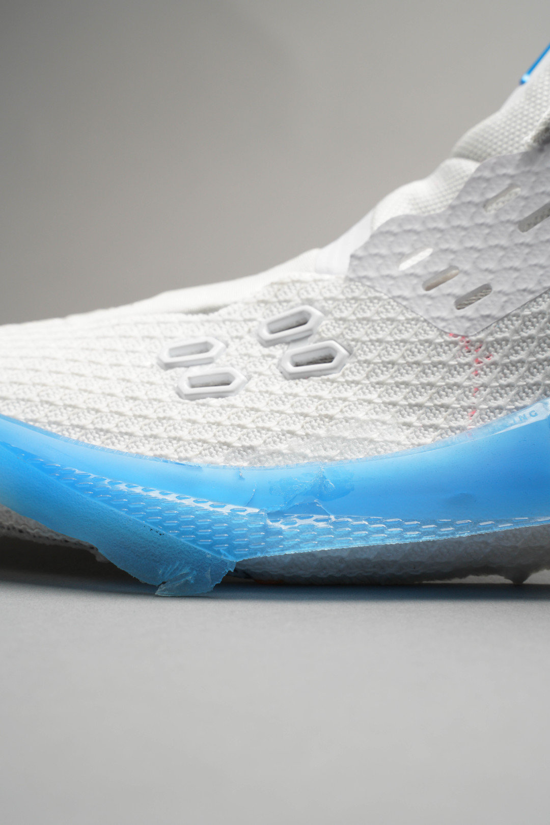 硬拆解:kyrie low2代,他不丑,但是他没有.