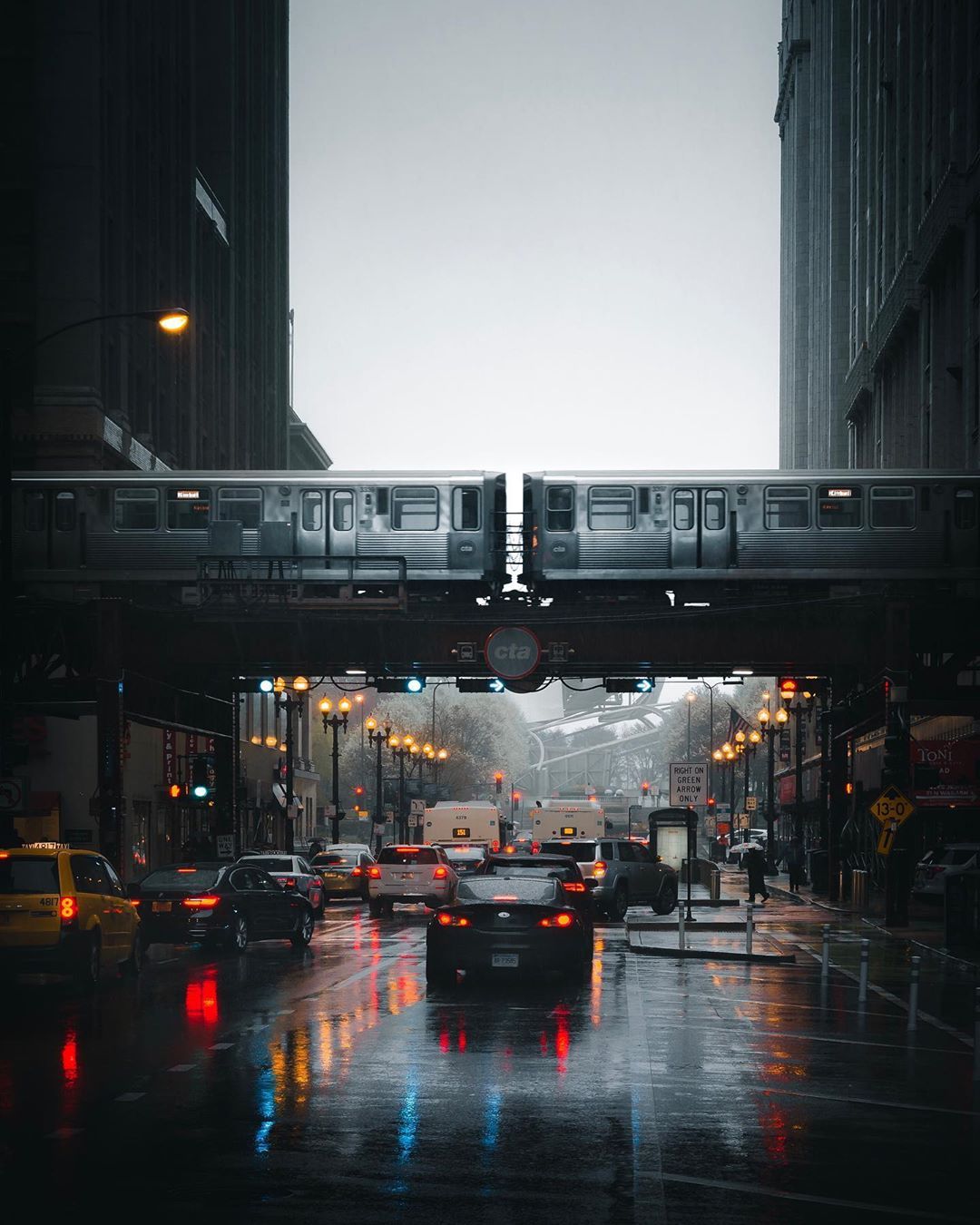 只有悲伤还在加拿大多伦多的城市探索者,摄影师 daniel kraken