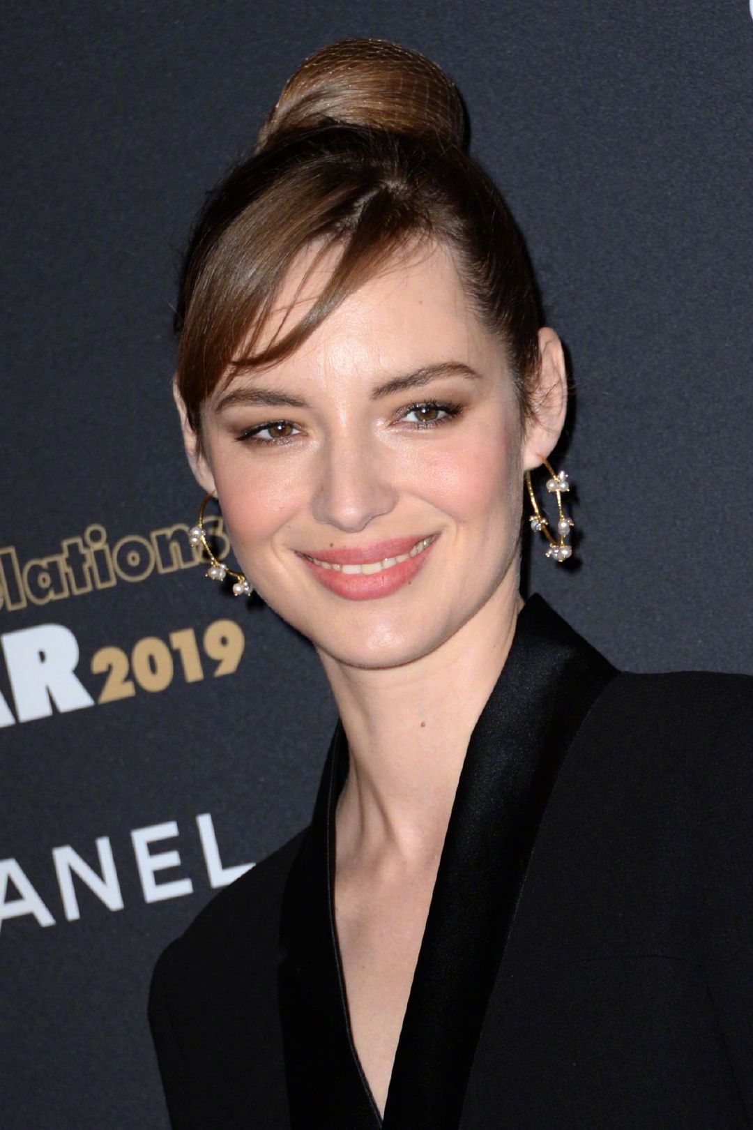 louise bourgoin ╟ 2019 cesar revelations的露易丝·布尔昆louise