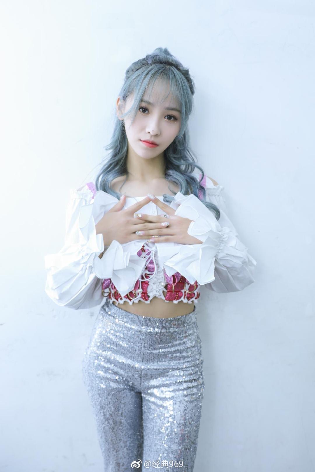 的首支个人单曲 正式版mv已于昨日魅惑上线|蒋申|经典|正式版_新浪