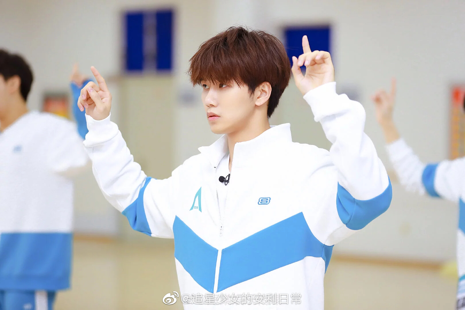 小哥哥十年舞蹈生涯的实力舞者感谢这个|小哥哥|陆思恒|舞者_新浪新闻