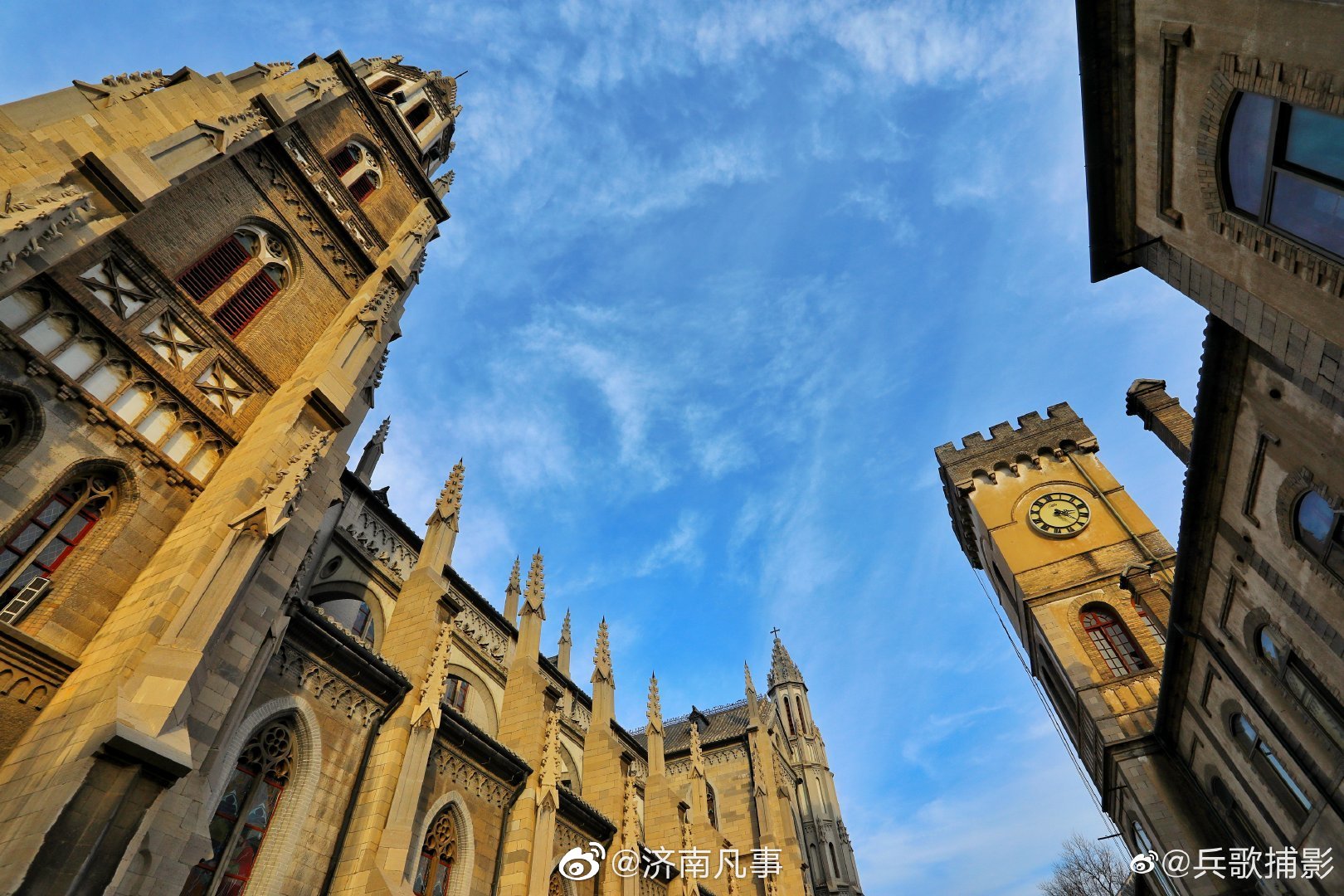 始建于1901年的济南洪家楼教堂 为双塔哥特式建筑