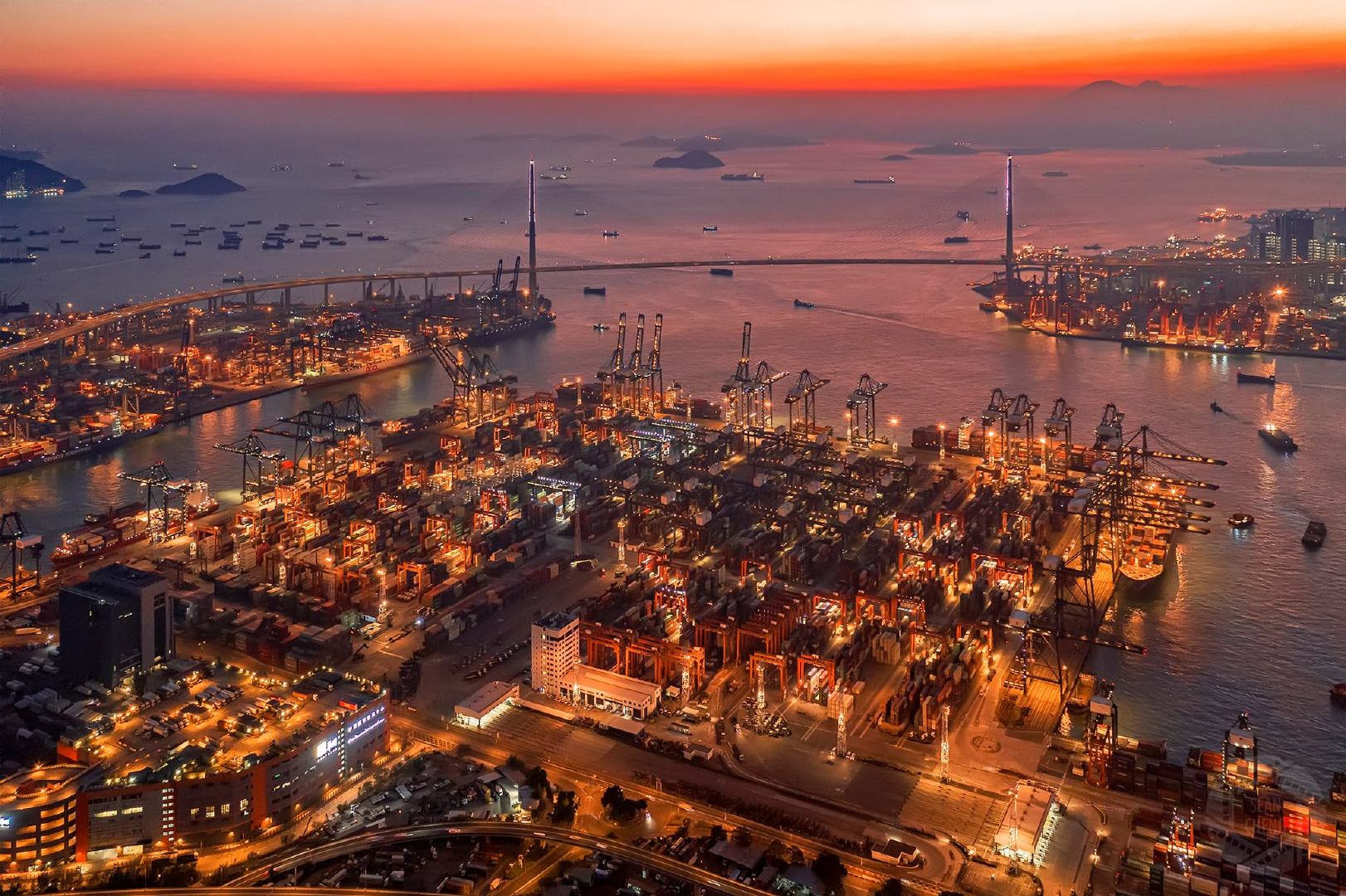 香港货柜码头 作者:sean cheng