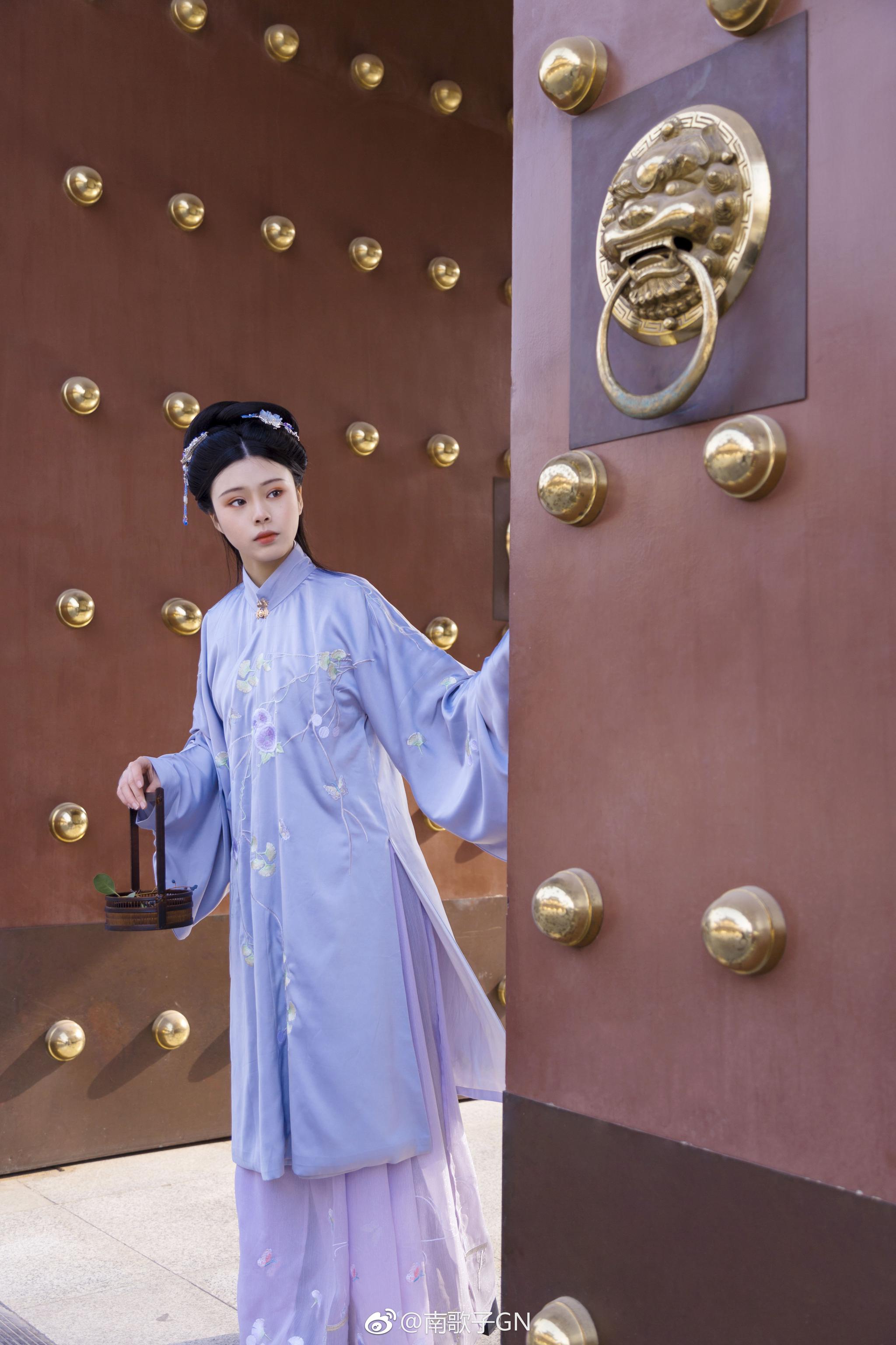 青黛小头鞋履窄衣裳0202020202青黛点眉眉细长0202