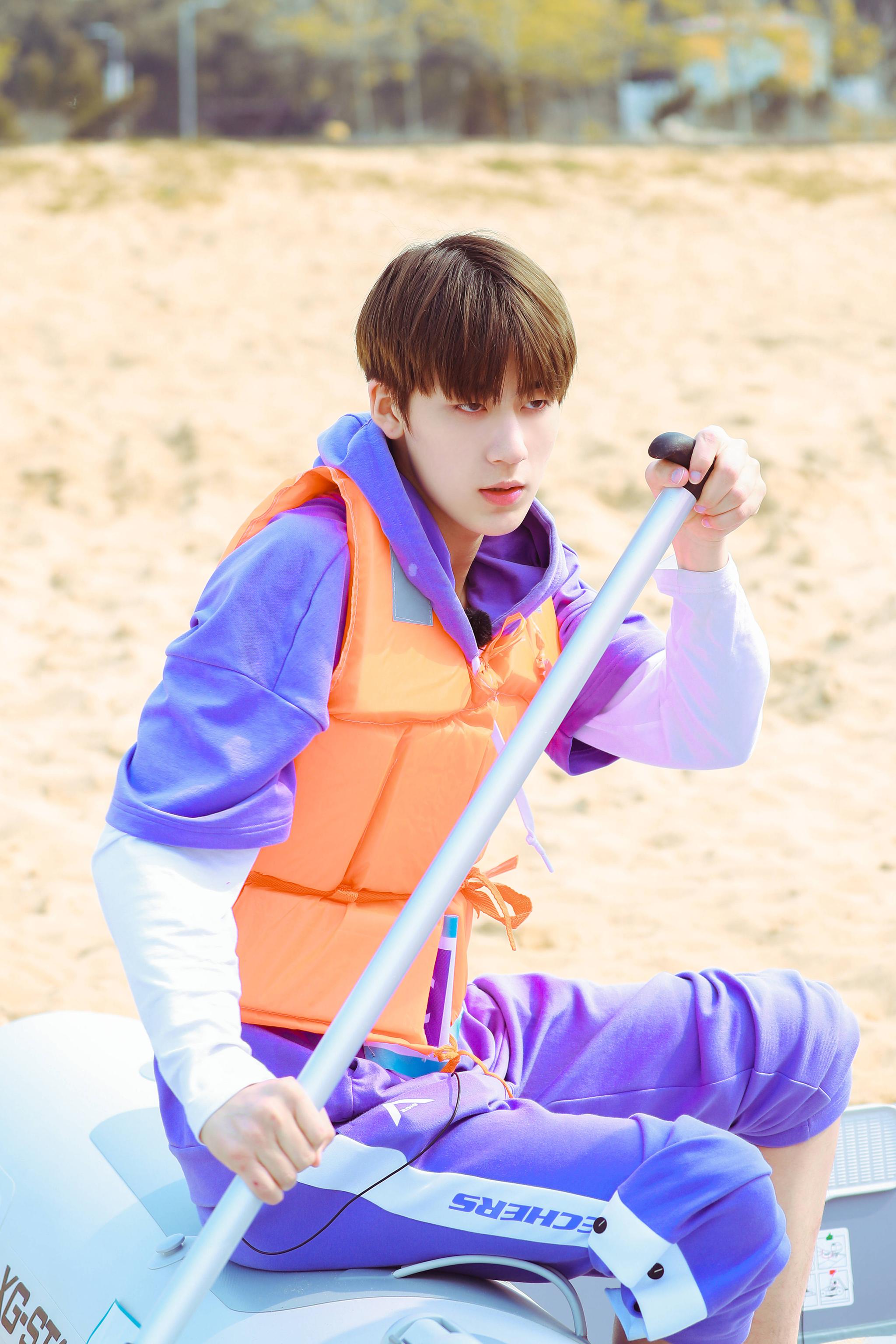 任世豪,肖凯中一波帅照.两个人都特别可爱,pick了!