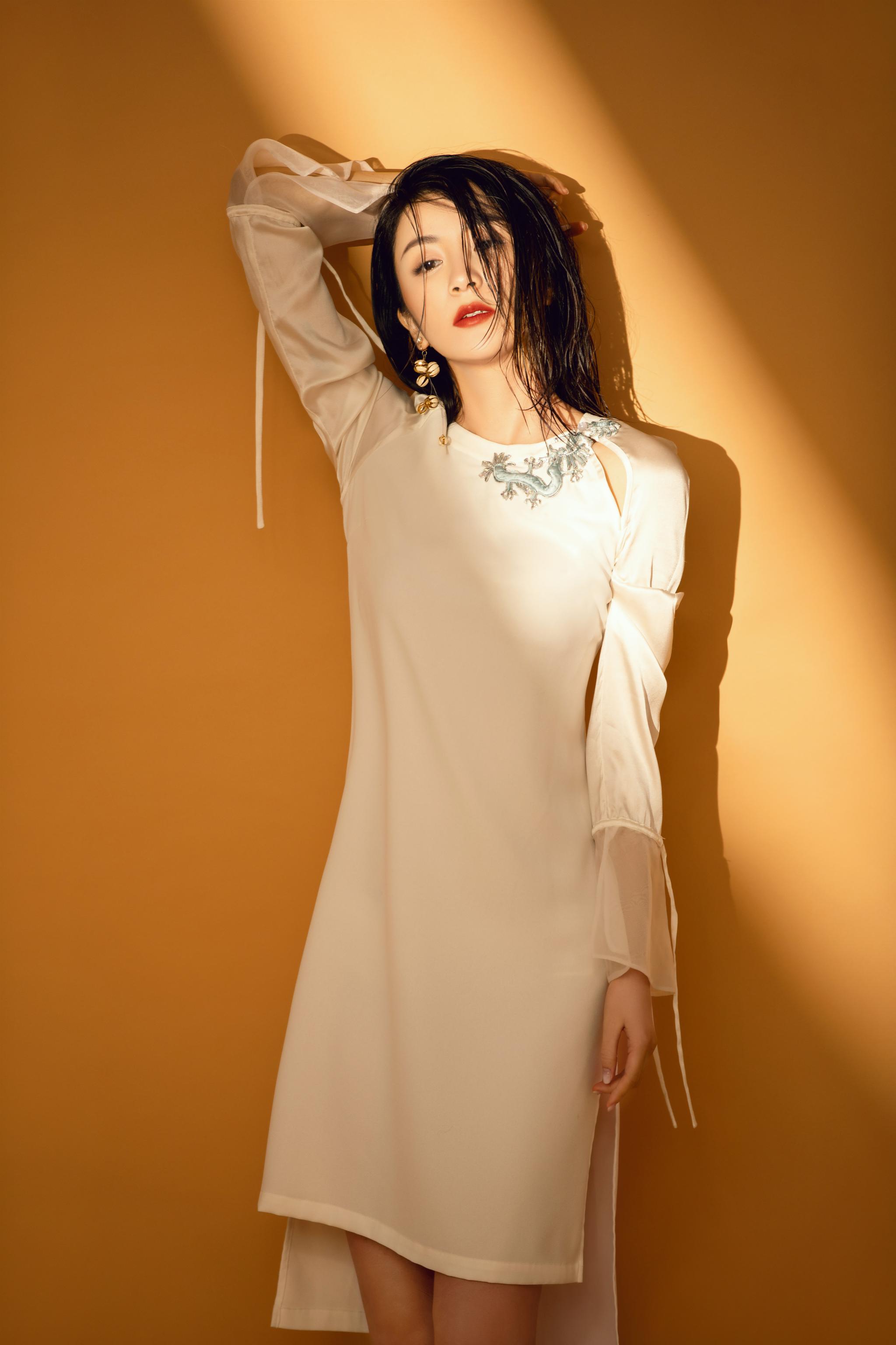 《陈情令》今日播出 "古装女王"刘庭羽"抱山散人"造型惊艳