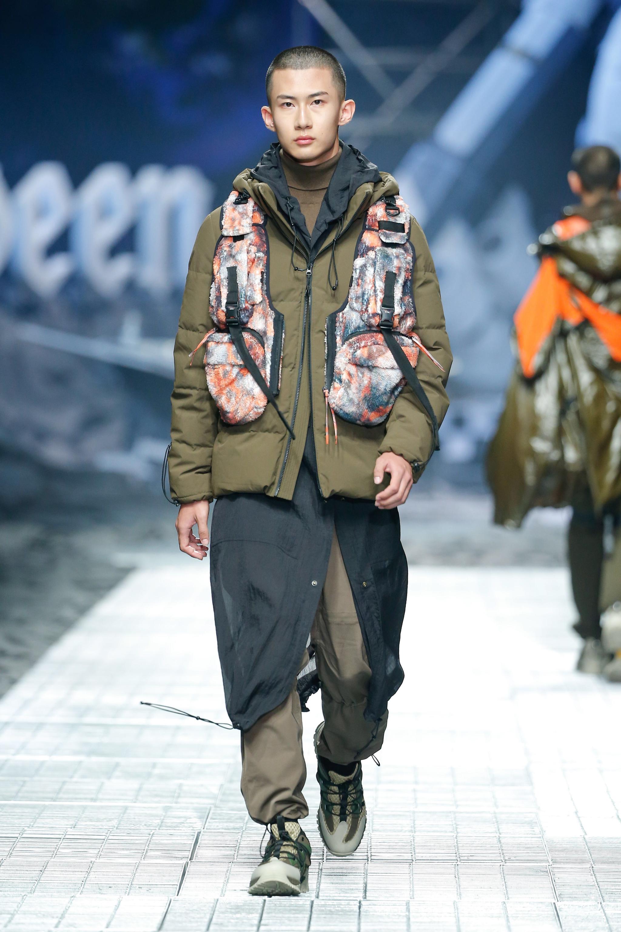 cabbeen卡宾携手中国航天文化空降,发布ss2020上海时装周闭幕秀