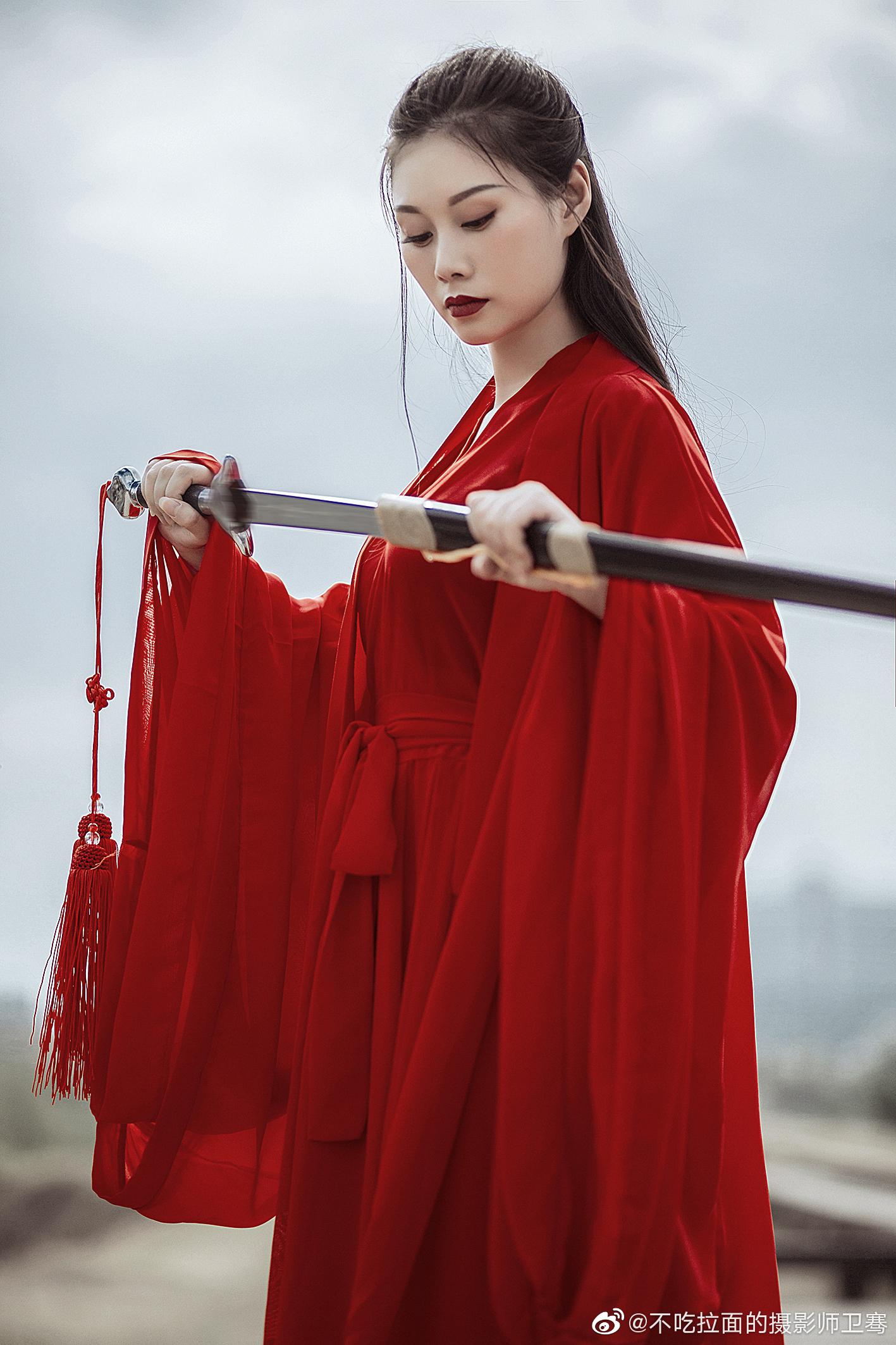 这是我认识了六年了一个女生|清酒|汉服|女侠_新浪新闻