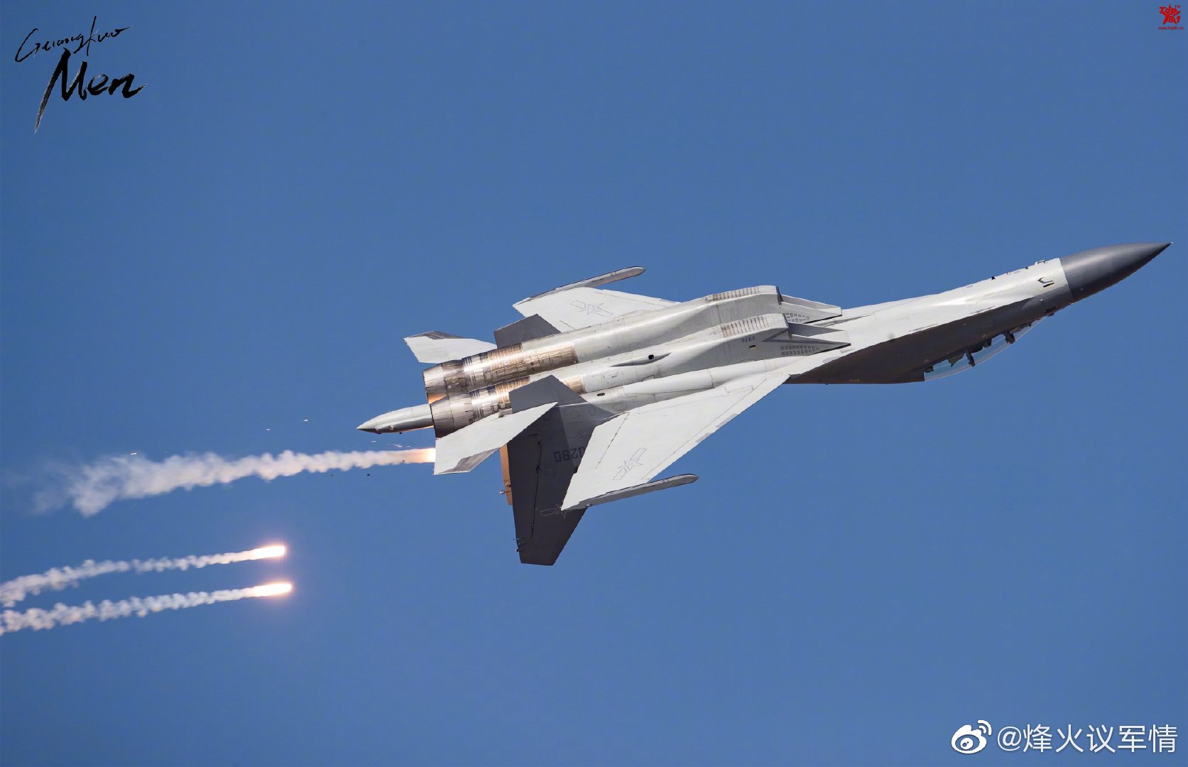 长春开放日新面孔歼16 原作者见logo_高清图集_新浪网