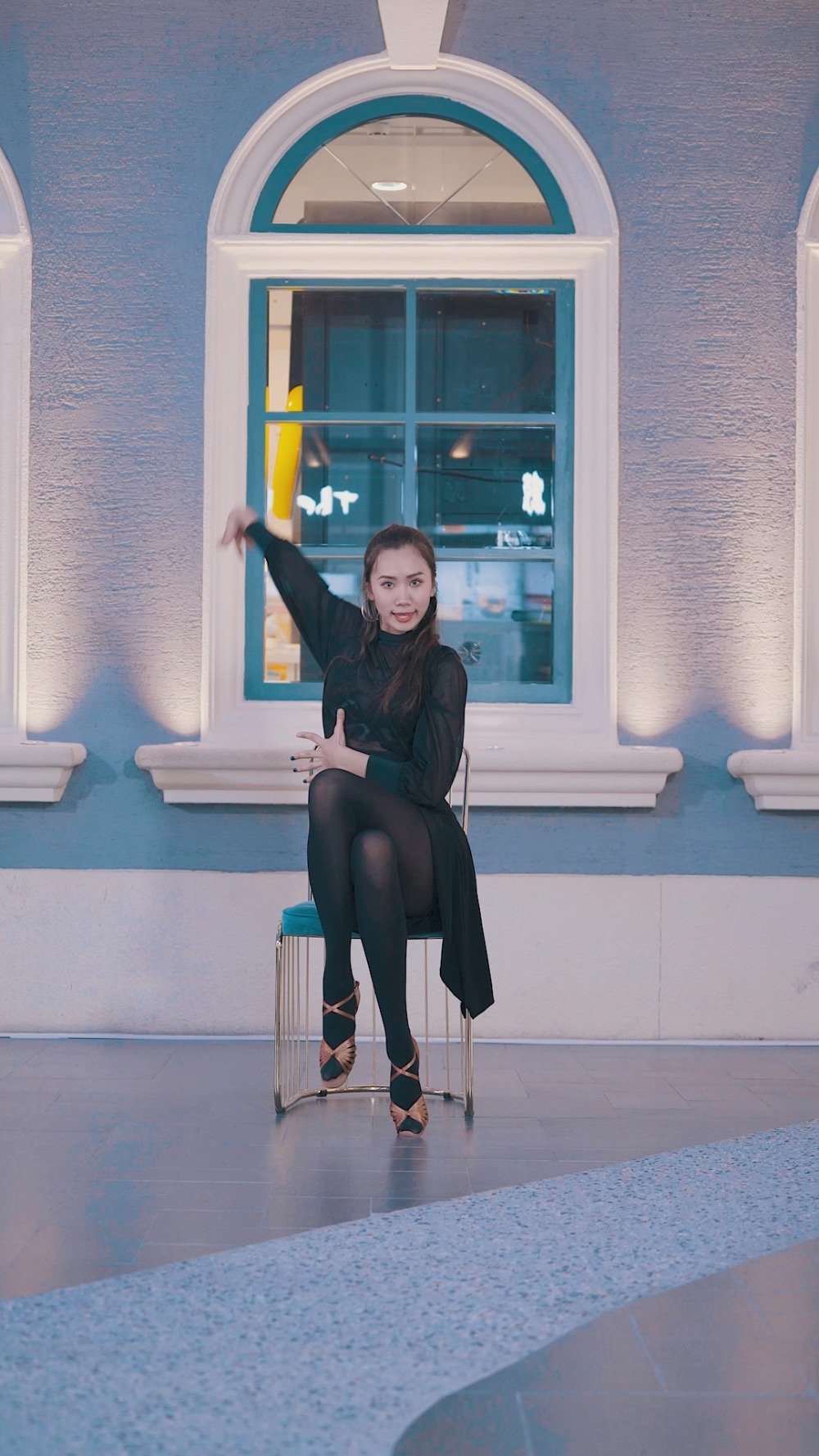 拉丁舞《画心》教学,伦巴和椅子道具融合风唯美上线