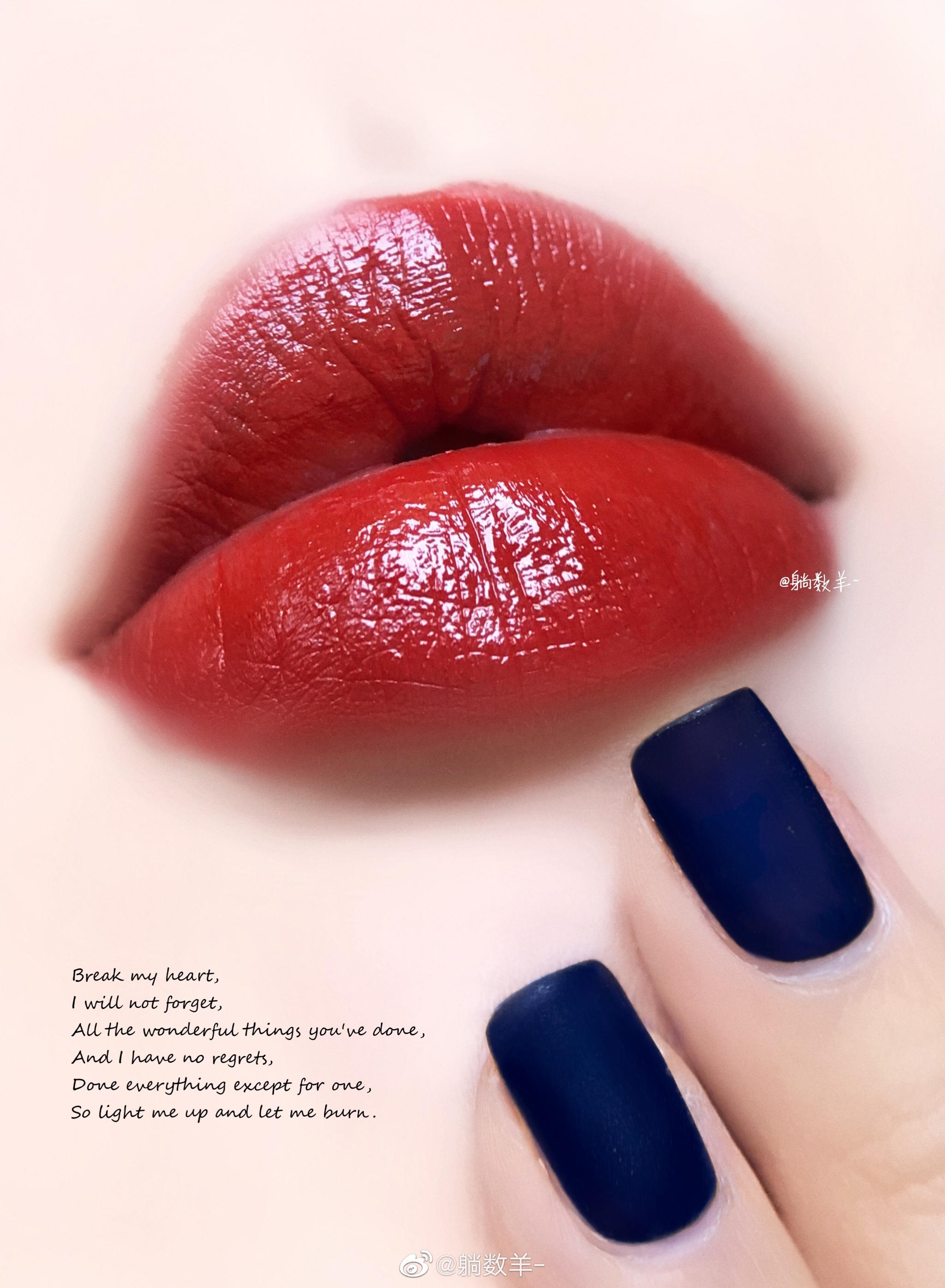 dior 847是挺好看的嘿属于漆光固体唇膏那个系列 深唇涂饱和了就是我