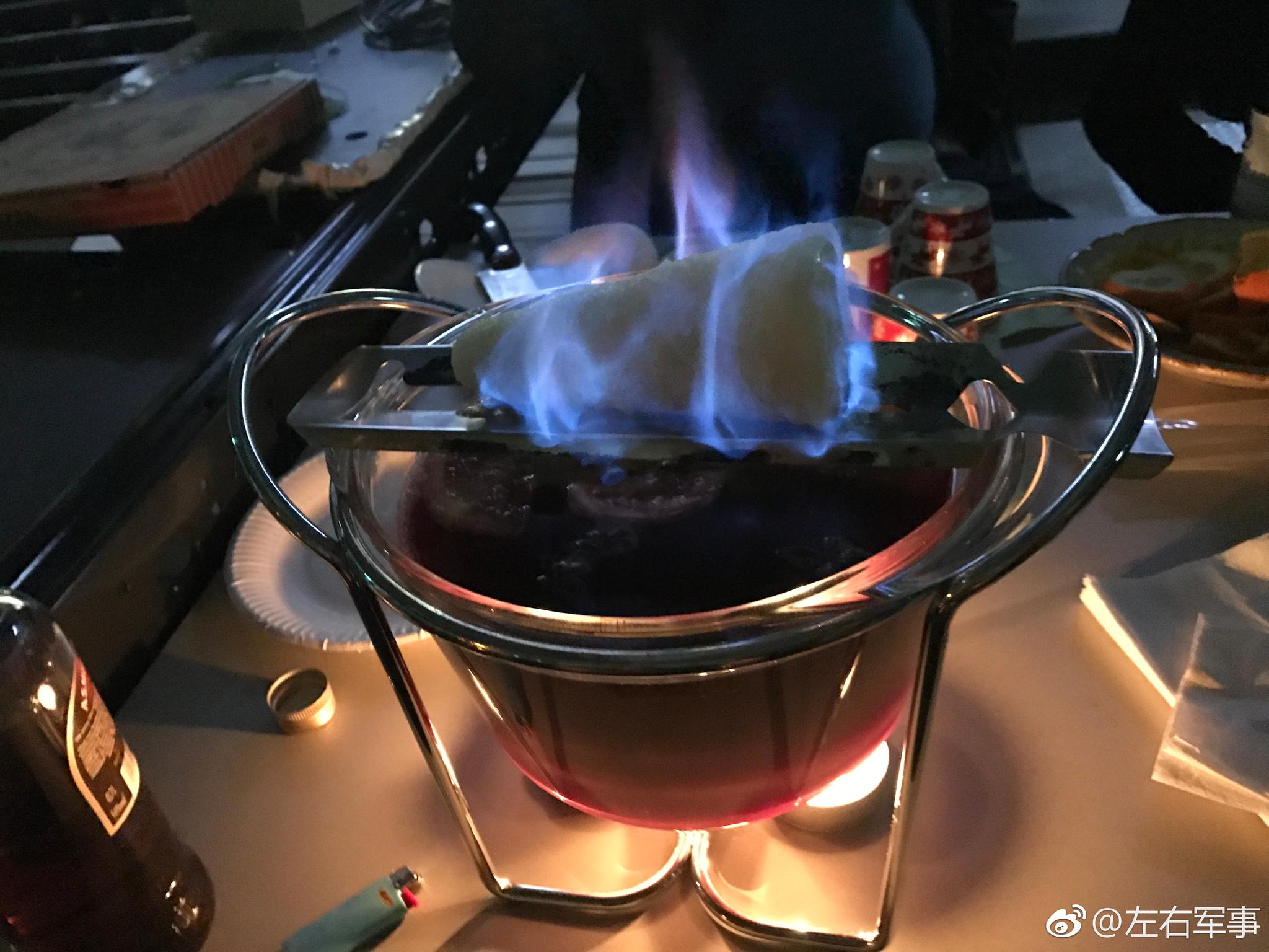 Po主在德国读博的时候有幸体验了一把德国火钳酒|火钳|波列|糖块|烈酒|德国_新浪新闻