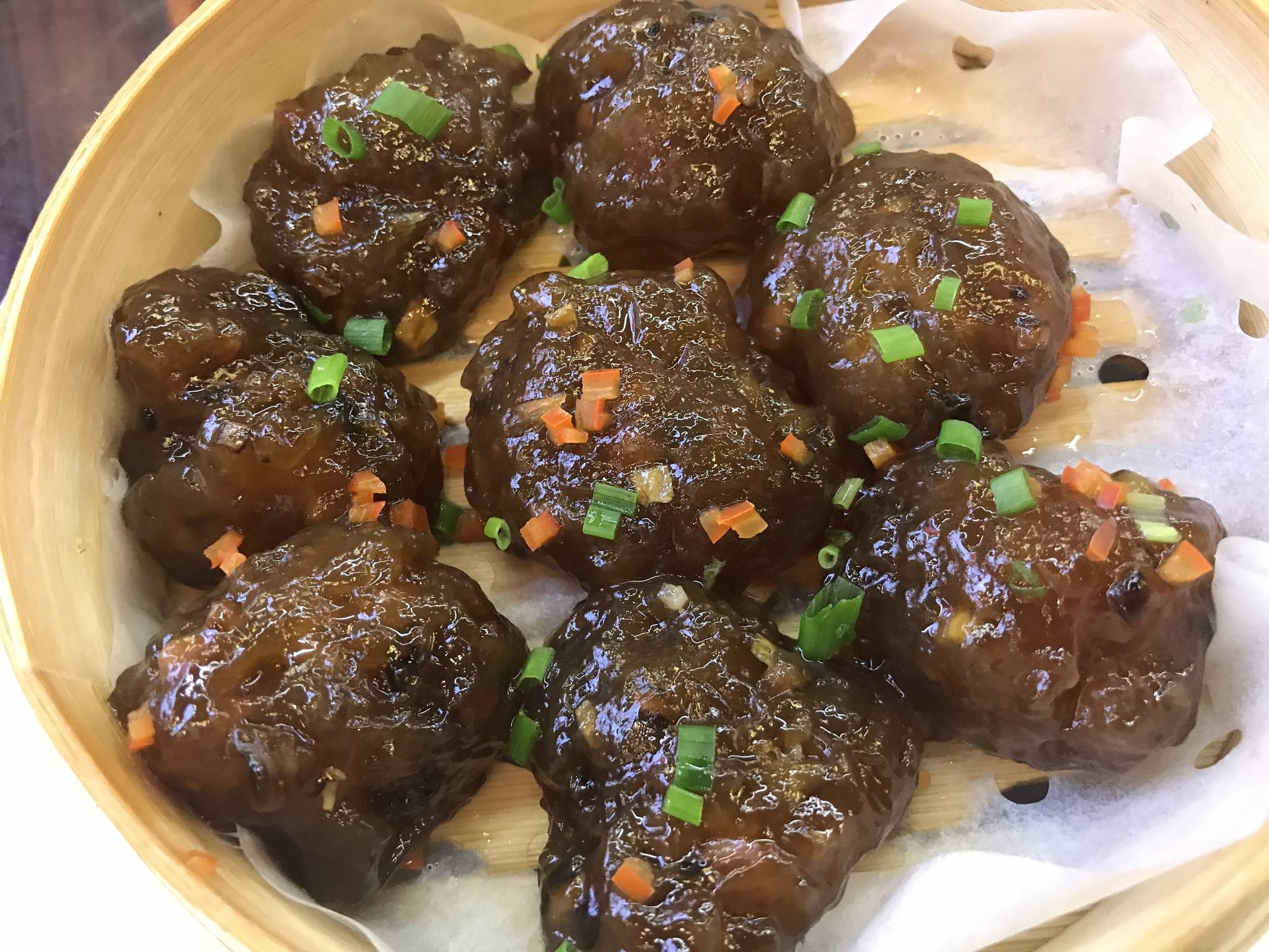 歙州府·徽州宴 葛粉团子,烤鲫鱼,毛豆腐,清炒丝瓜,蒜蓉小龙虾