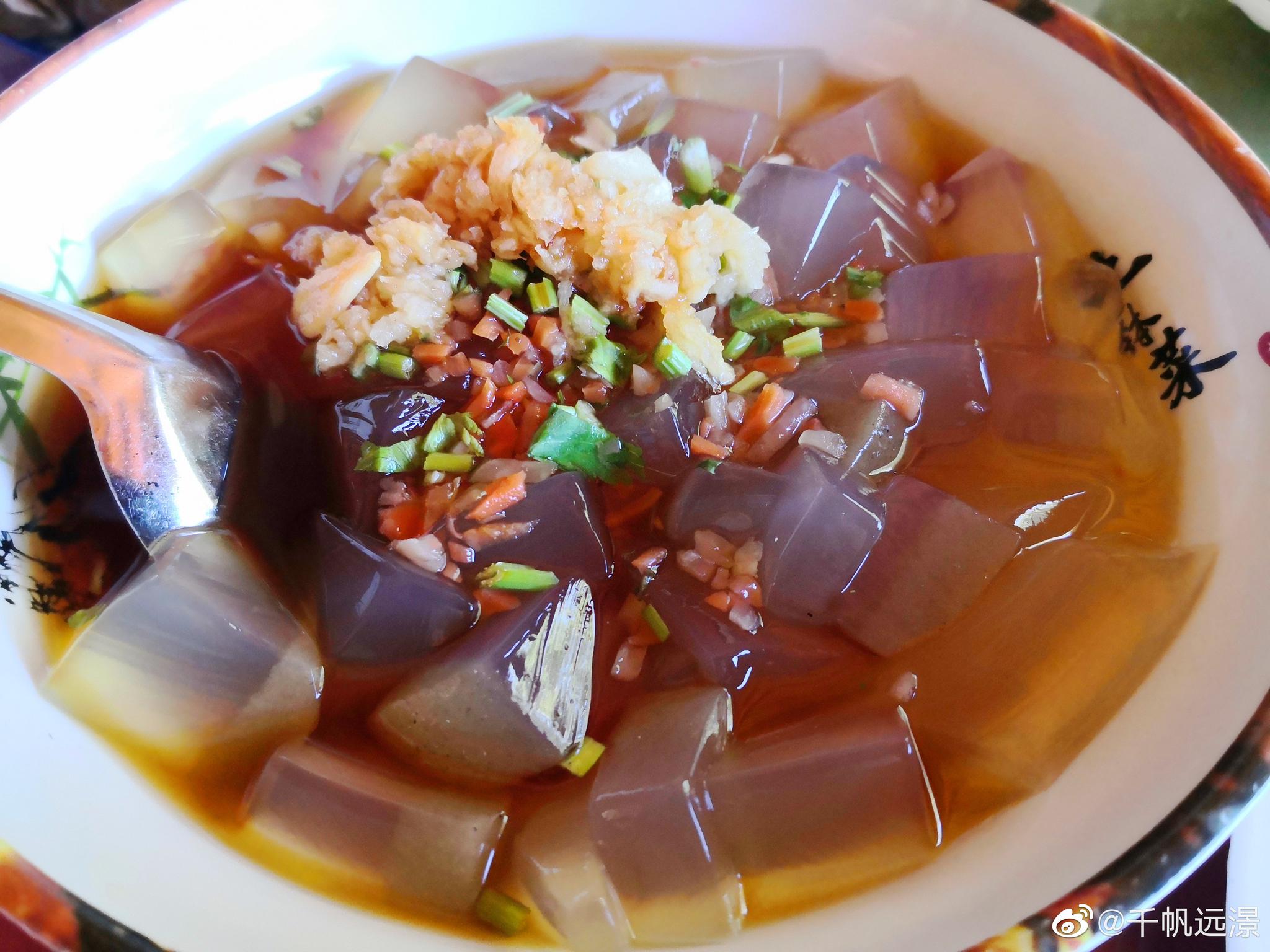 不可错过山野味道,味蕾的饕餮盛宴啊～图1: 清炖土鸡图2: 石花菜凉粉