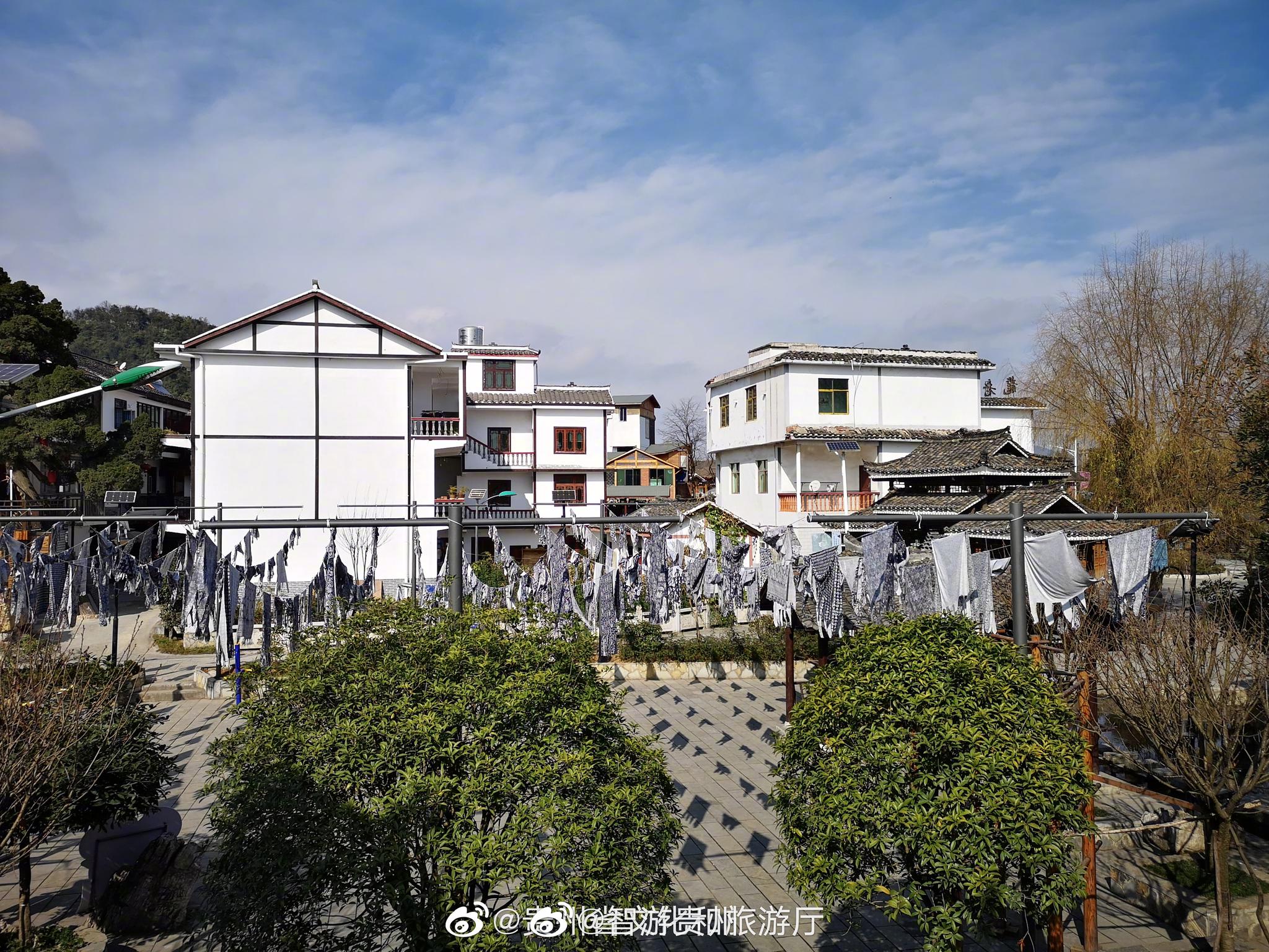 龙井村,是贵阳花溪的一个小村落,虽坐落于青岩古镇5a级景区旁