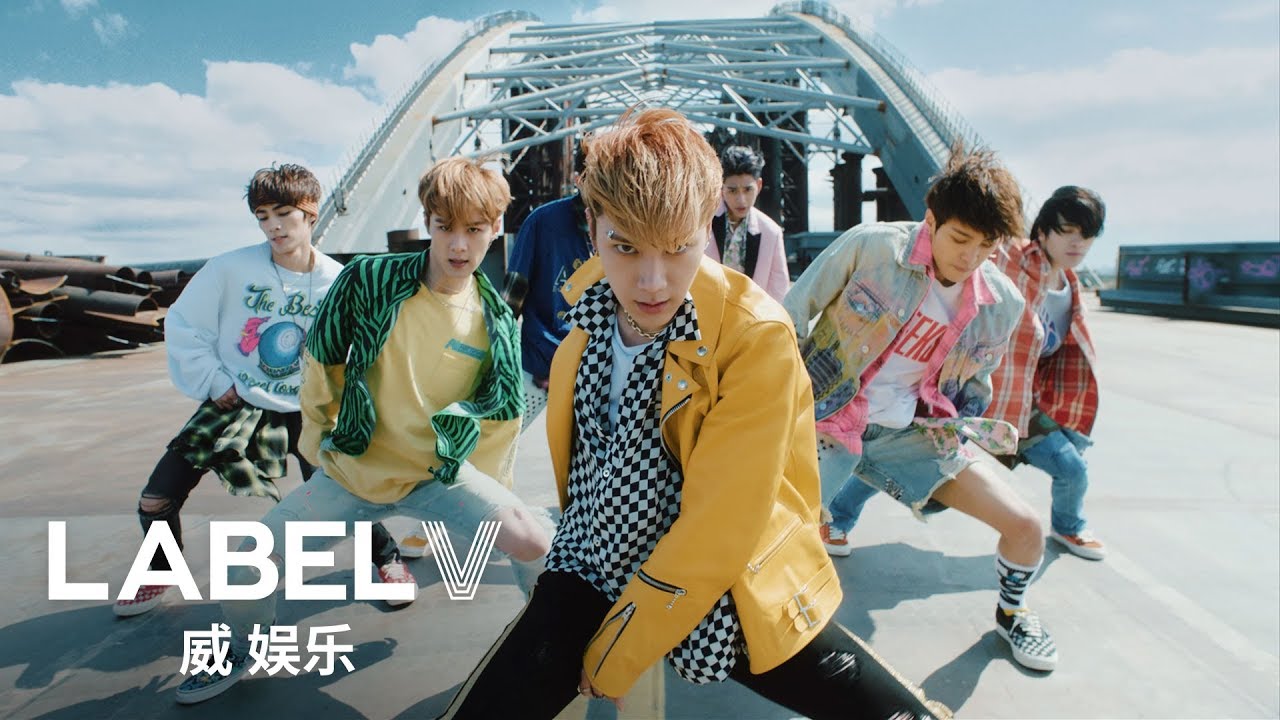 wayv 威神v 无翼而飞 (take off) performance video