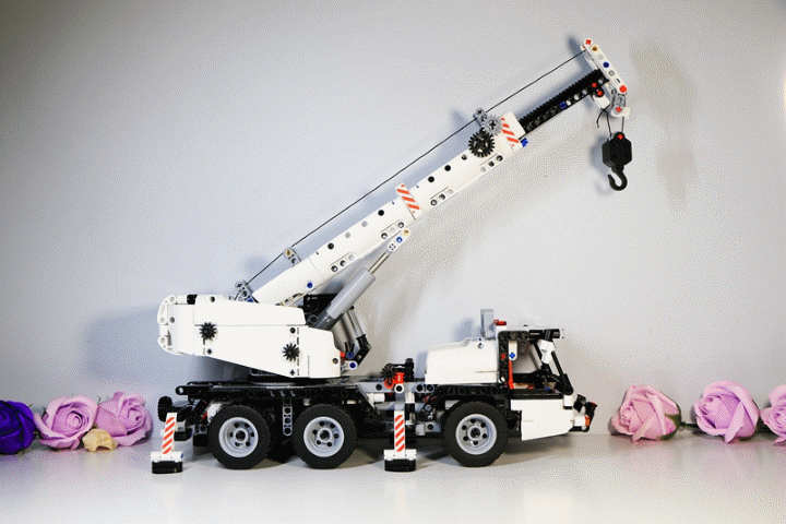 引领孩子创造灵感就是这么简单——米兔积木工程吊车测评