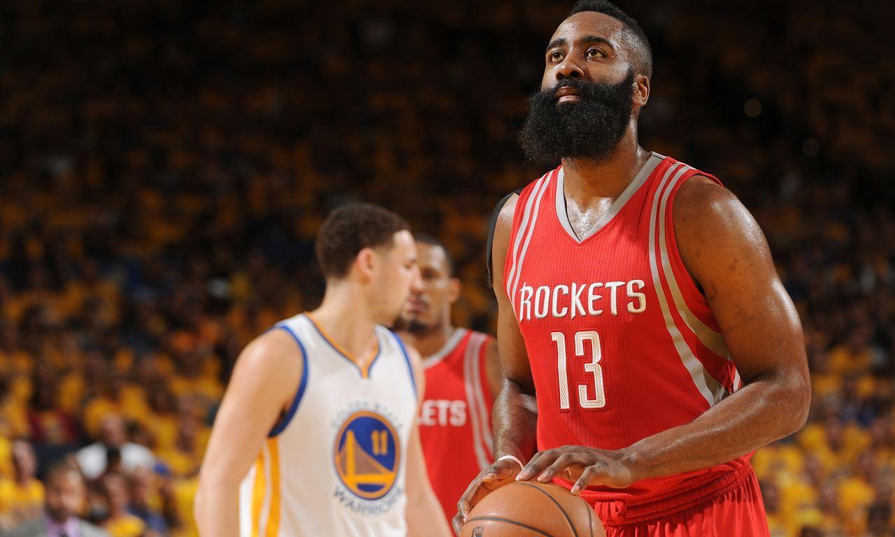 哈登推出后撤步升级版,看着简单却对身体素质要求极高