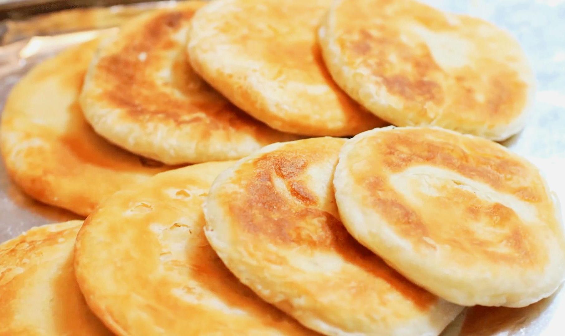 油酥烧饼,外面卖5元一个,大妈教你秘方,简单又营养,家人爱吃