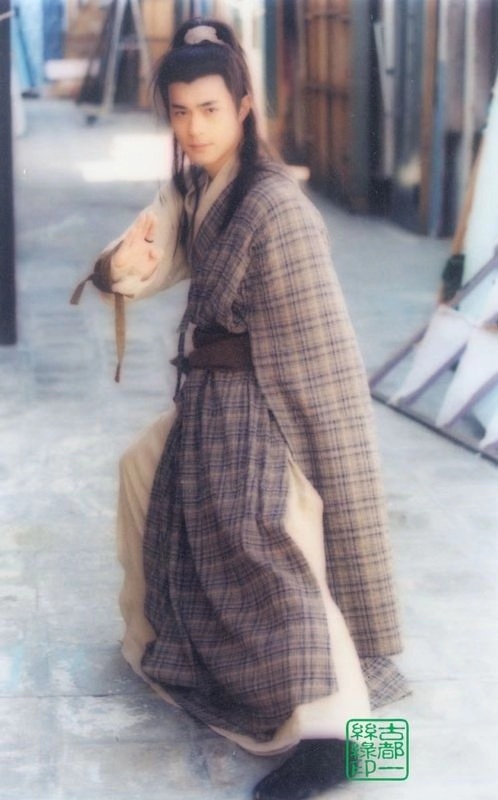 古天乐演杨过时候没手,前几天演地藏被剁手