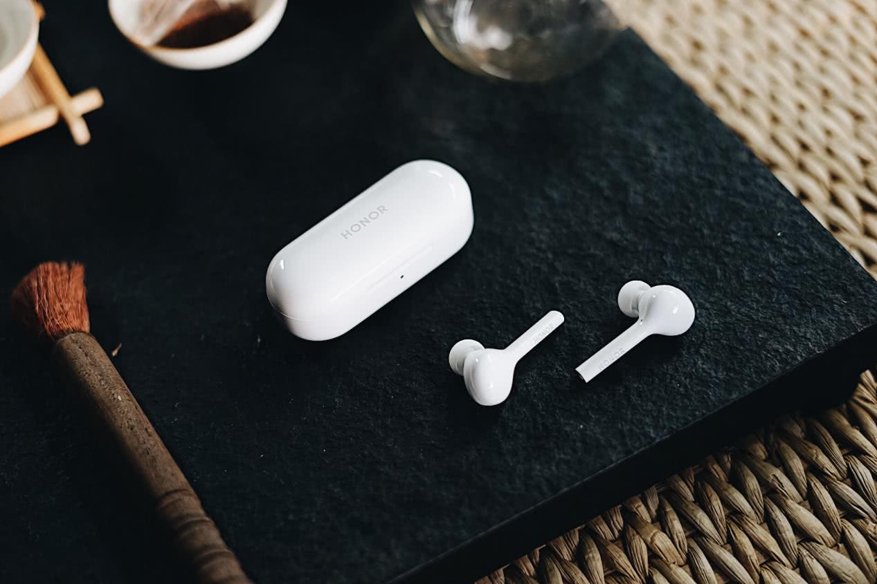 荣耀flypods青春版无线耳机体验双击快速操作交互不得了