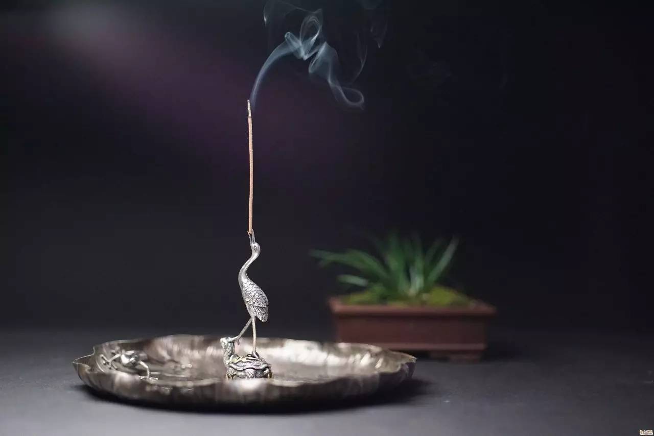 一盏茶,浮生何时了. 品茶,品人生之五味,品生命之甘醇.一柱香