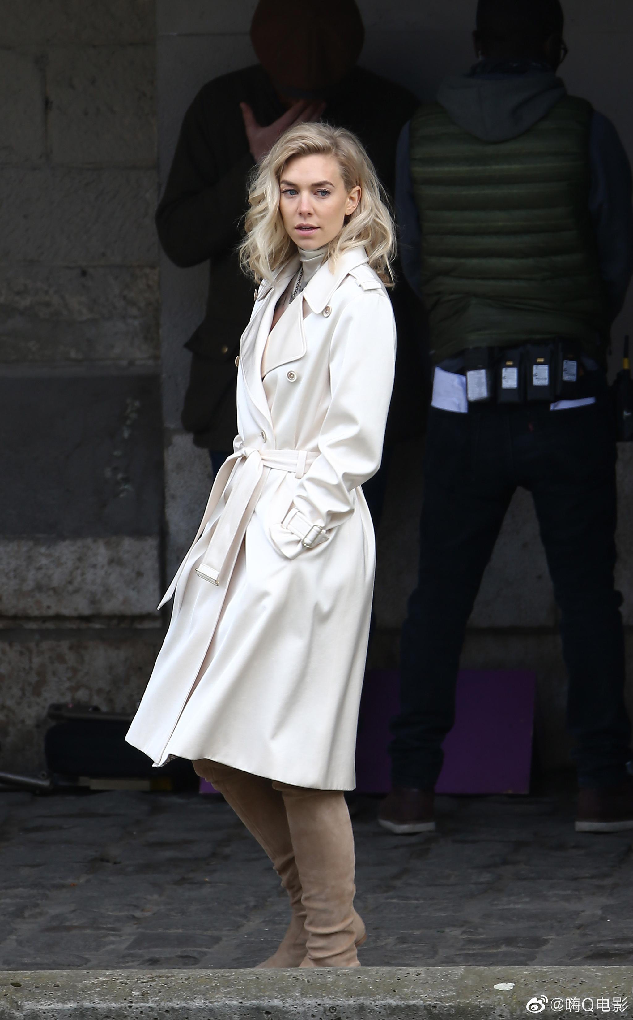 高清旧图|汤姆·克鲁斯|片场|凡妮莎·柯比_新浪新闻