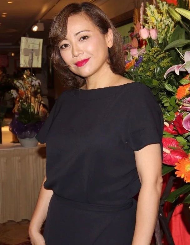 虽然演艺事业发展一直顺风顺水,但在感情生活方面却至今仍然空白.