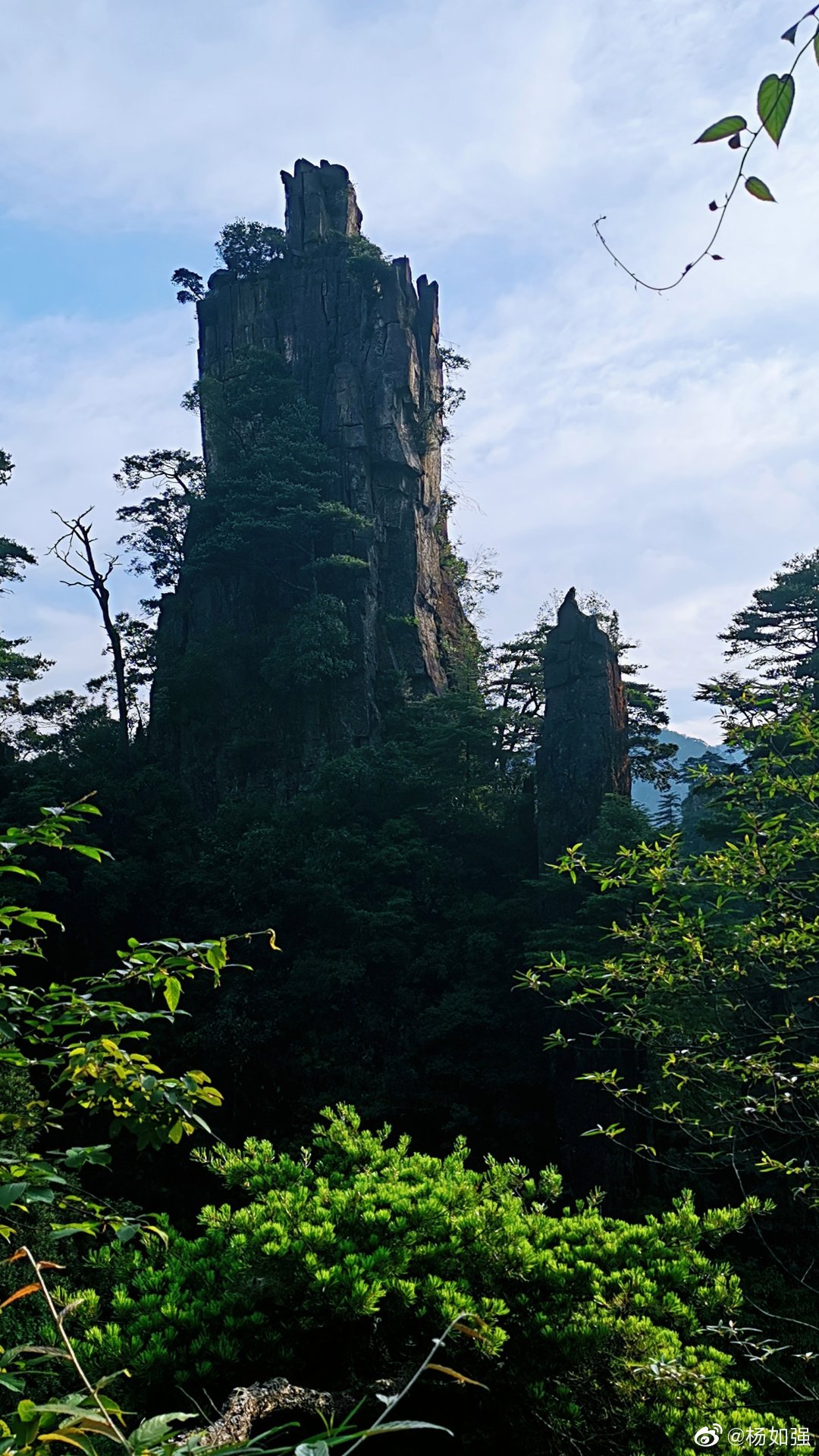 莽山,将军石矗立山水间!@中国摄影师联盟 @中国新疆 @北京老夏