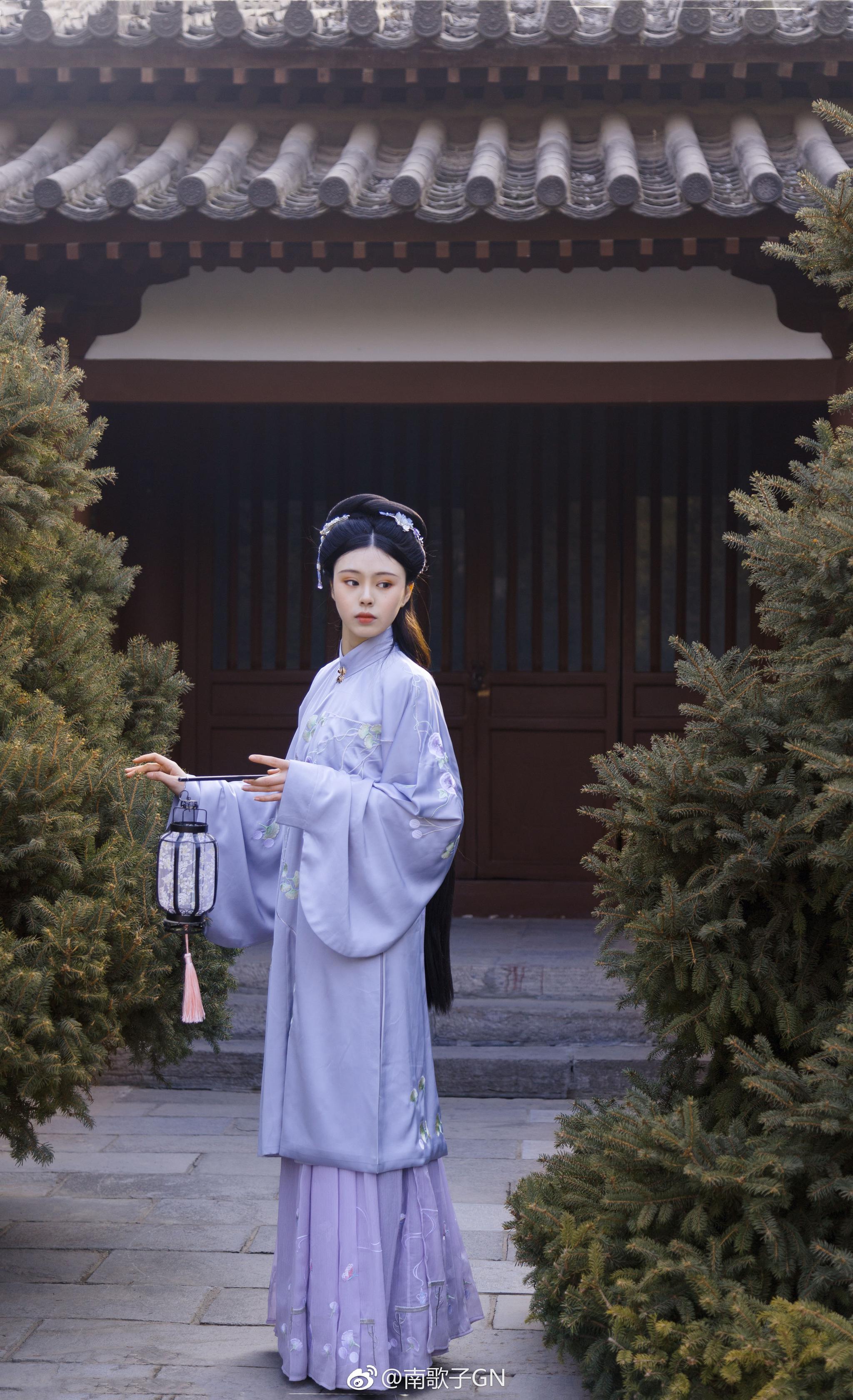 青黛小头鞋履窄衣裳0202020202青黛点眉眉细长0202