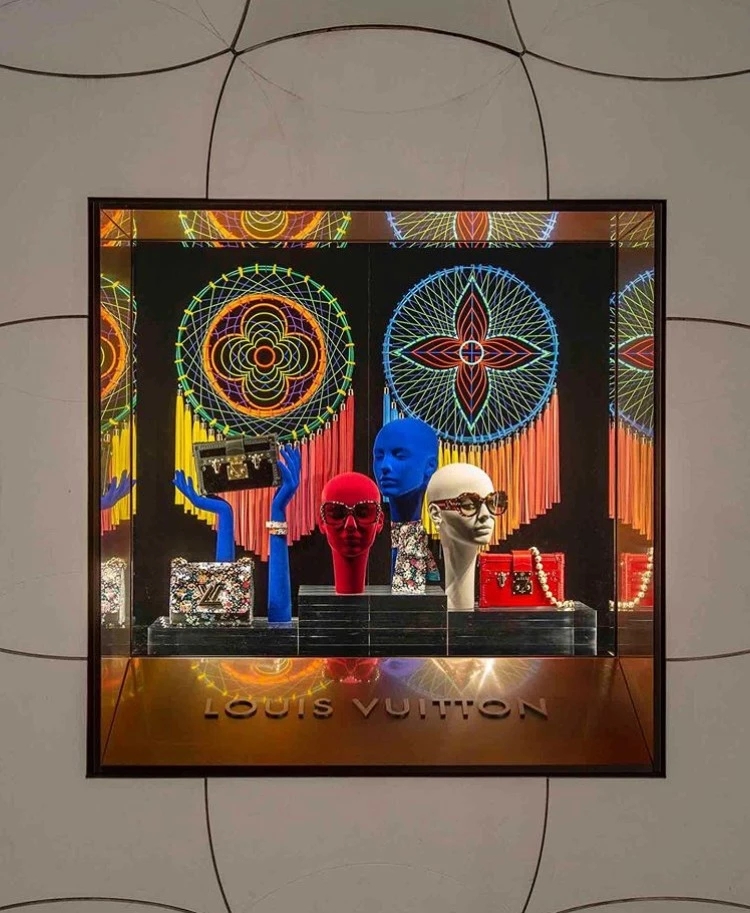 lv的橱窗设计