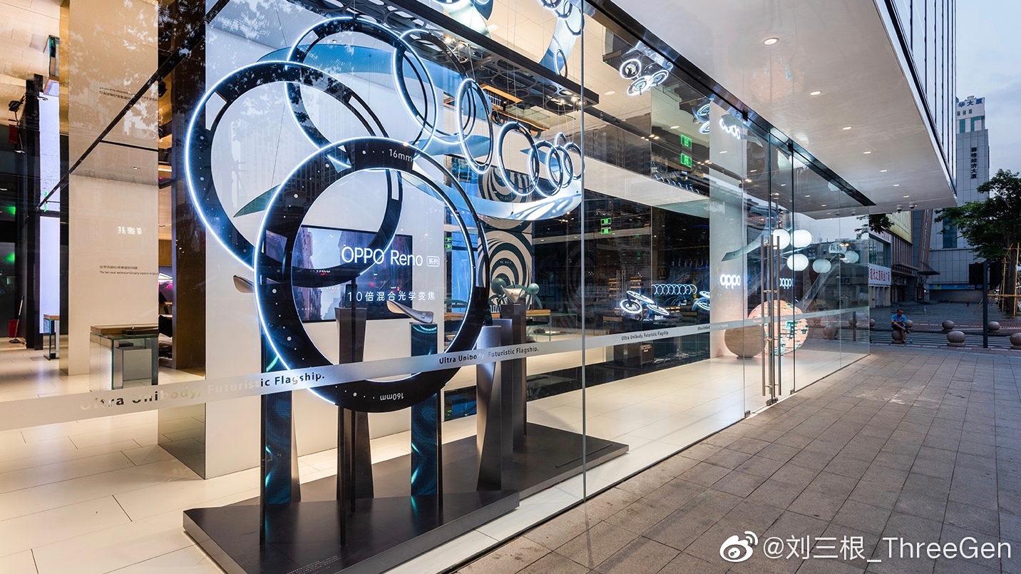 OPPO超级旗舰店,深圳华强北设计:DOMANI东仓建设刘三根|东仓|刘三根|华强北|旗舰店|摄影_新浪新闻