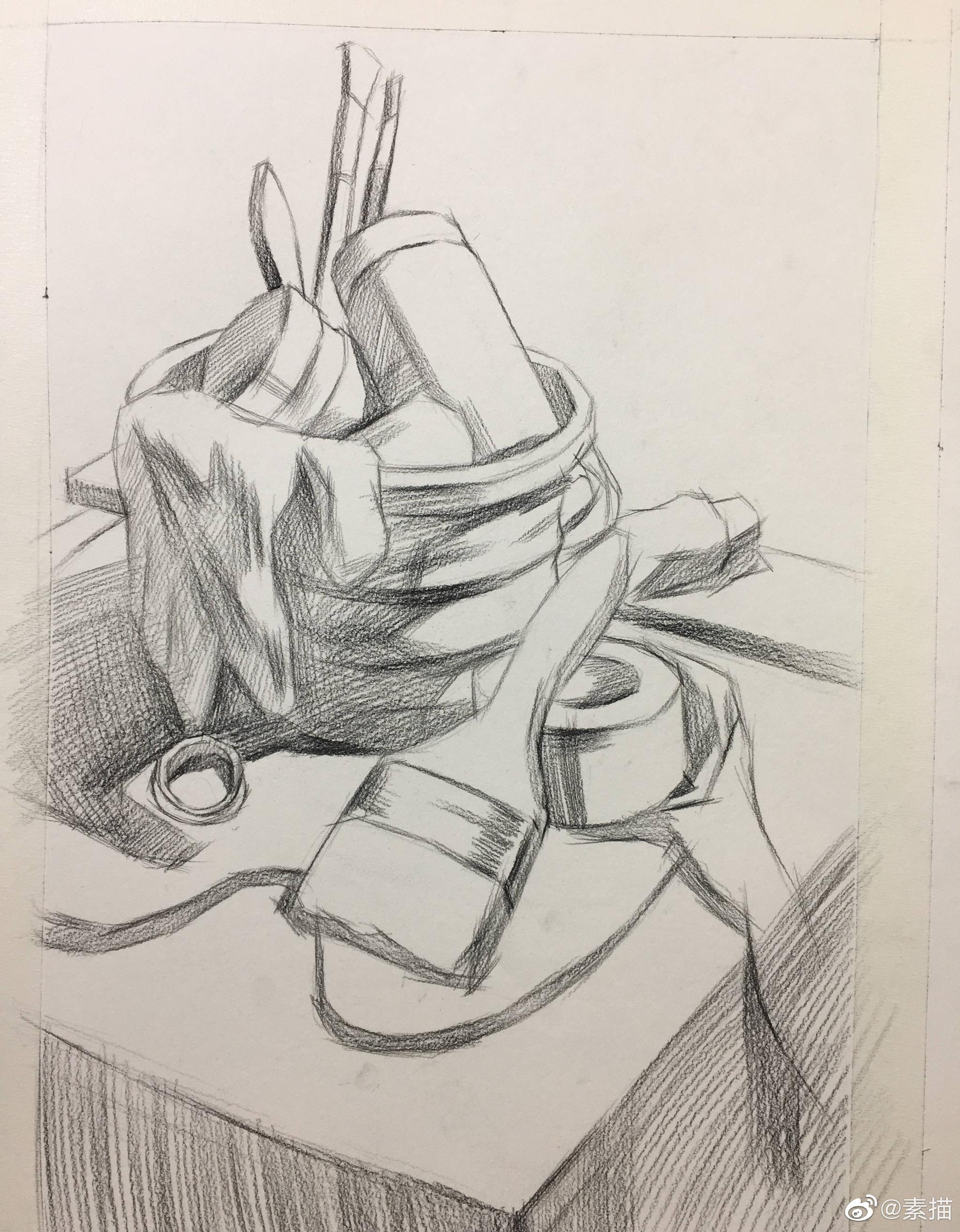 一组素描静物步骤图