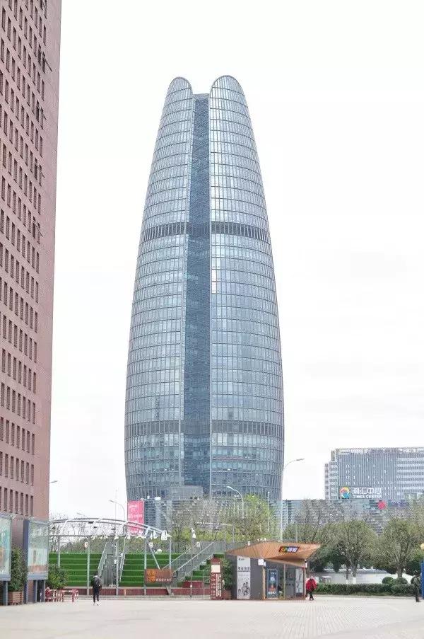 从太丰面粉厂到随军书店,宁波书城承载的不只是文化,更是记忆