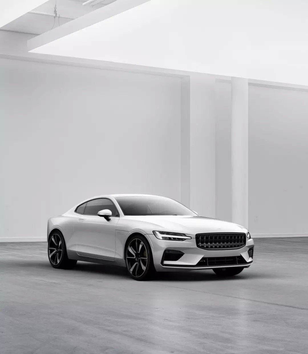 polestar中文名"北极星,熟悉沃尔沃的朋友肯定有所耳闻,经历了"御用