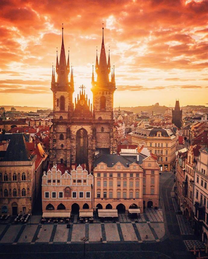 布拉格的黄昏