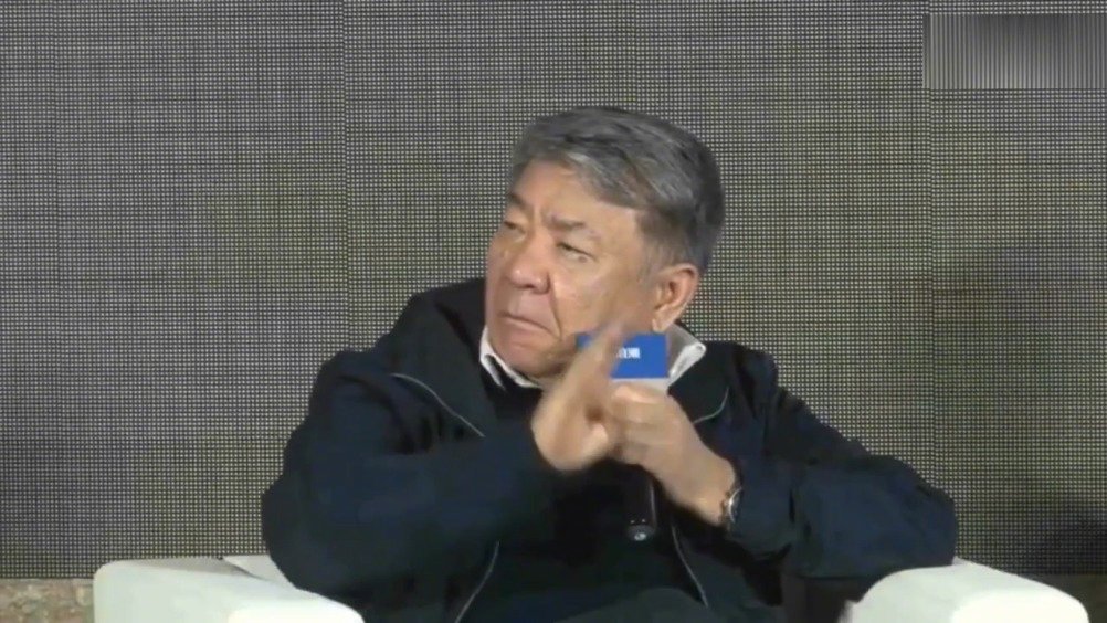 《甄嬛传》《北京人在纽约》的导演郑晓龙说不敢用流量明星