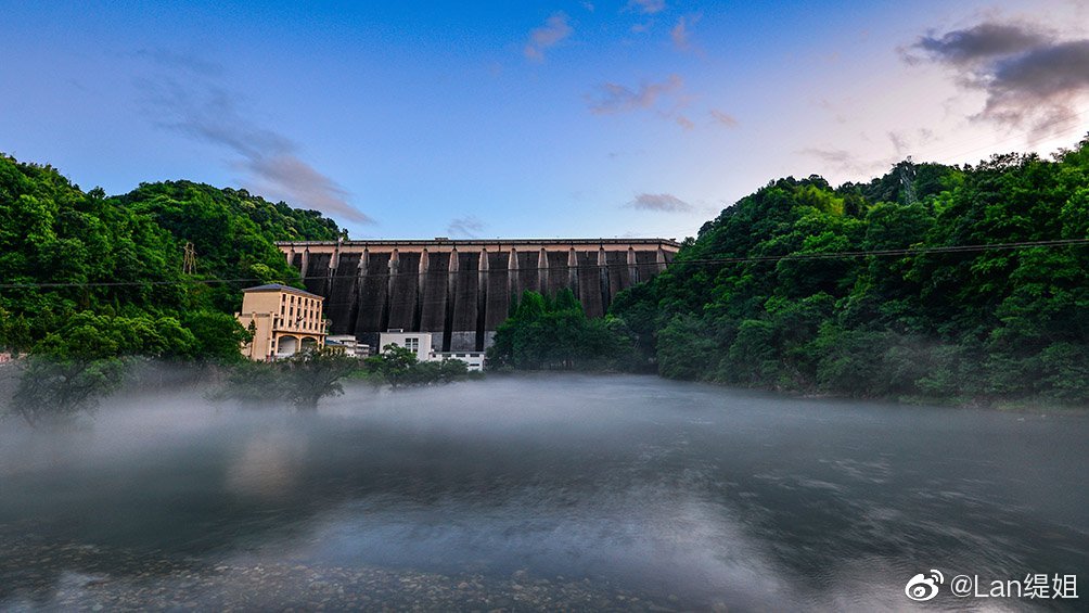 磨子潭水库位于安徽省霍山县,大坝高85米,雄伟壮观