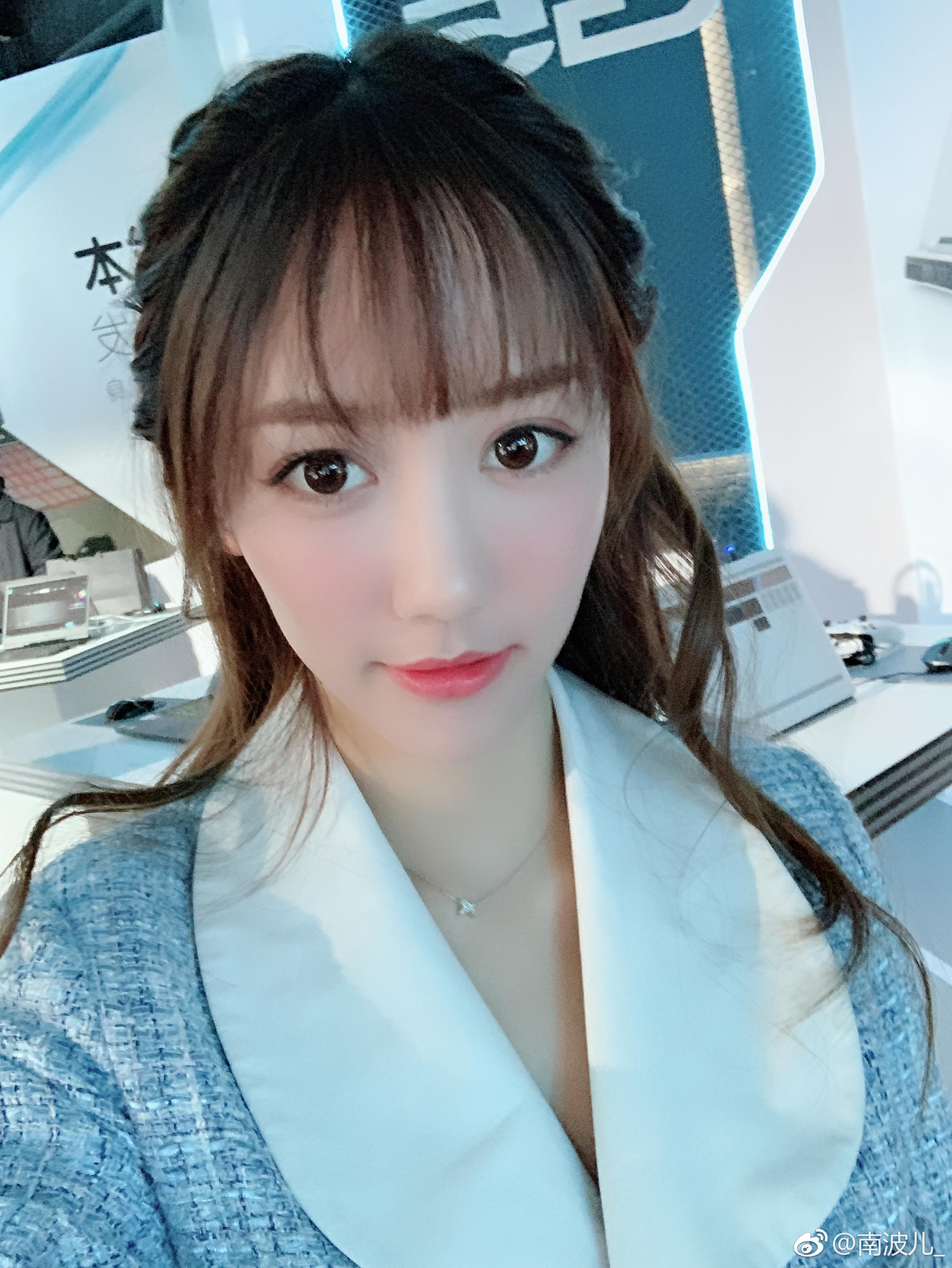 嚯今天参加了戴尔及alienware非常有逼格的发布会