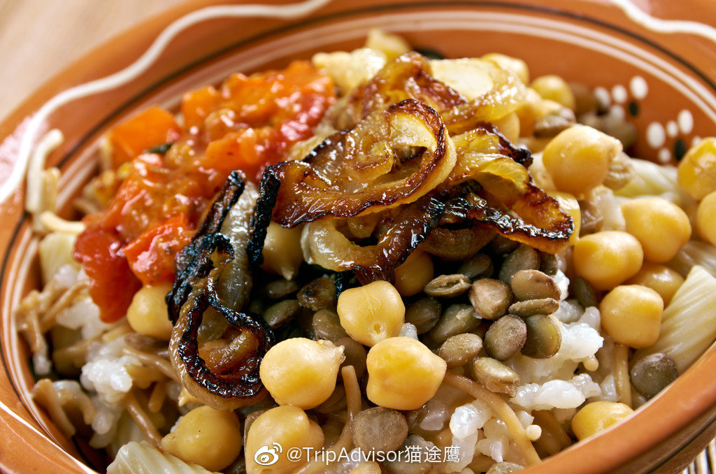 库莎丽（kushari）是埃及极受欢迎的国民饮食，遍布开罗大街小巷|开罗|大街小巷|埃及_新浪新闻