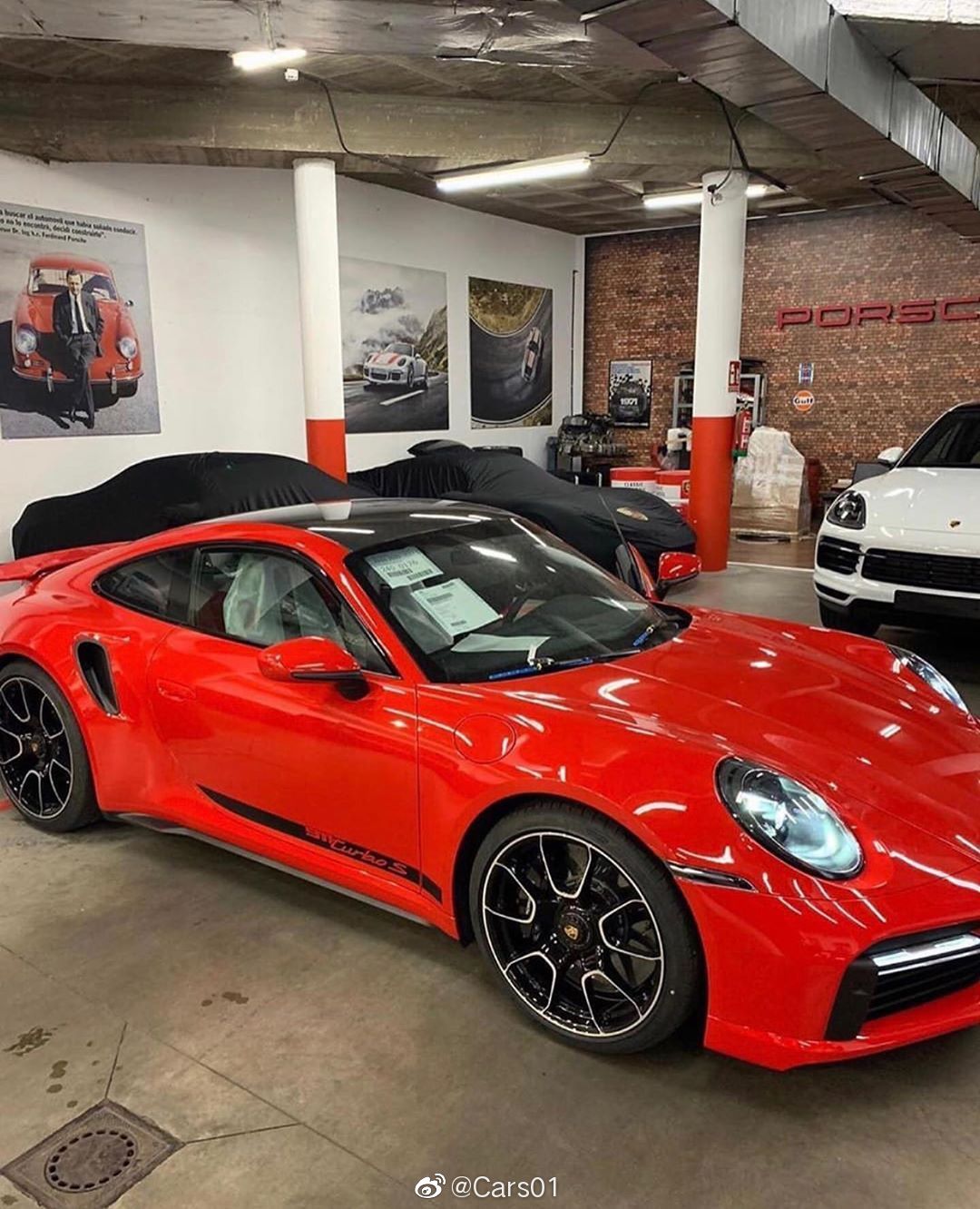 保时捷911 (992) turbo s 首发.