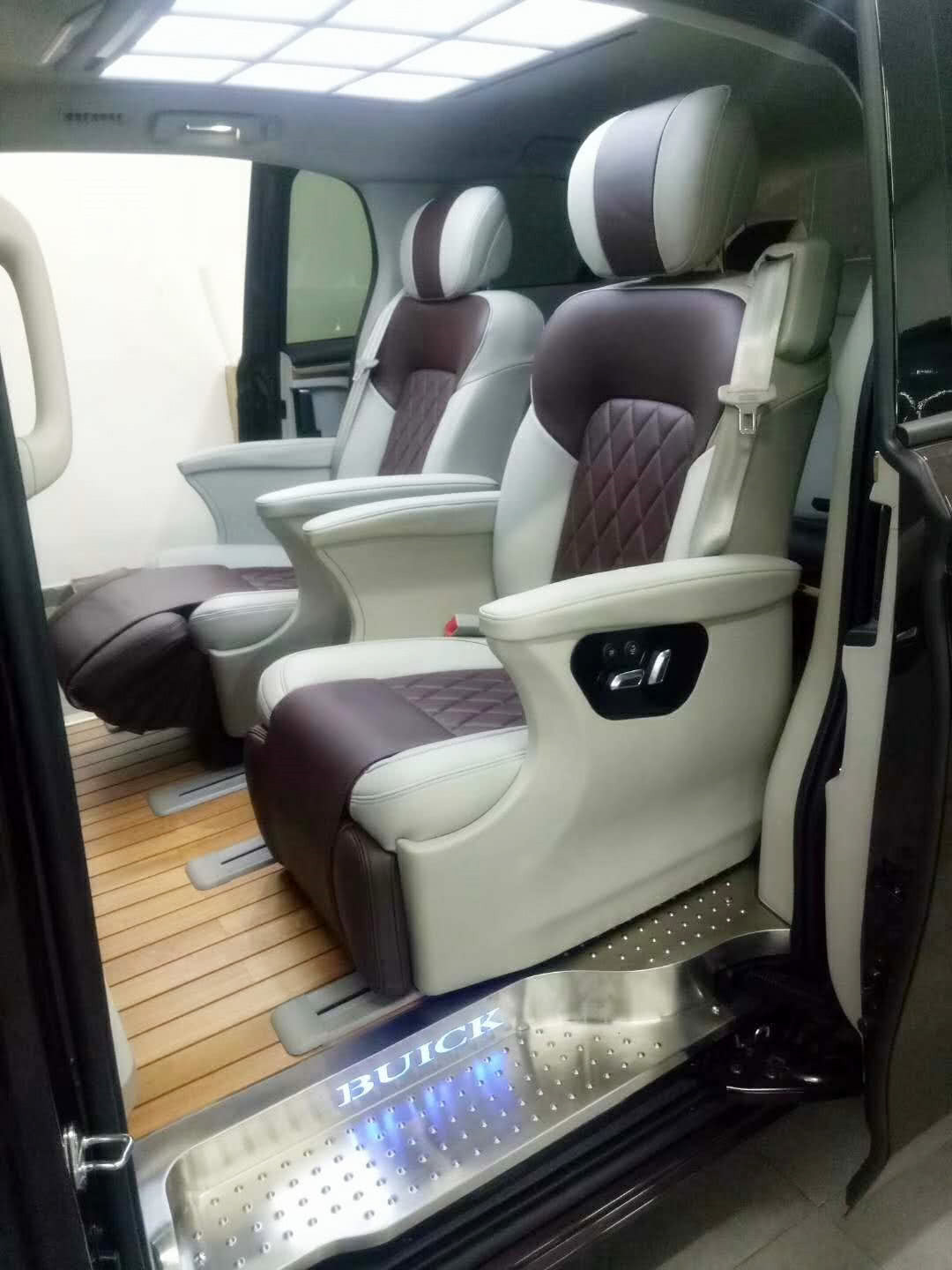 别克gl8商务轻改,航空座椅布置,国民商务车的变身