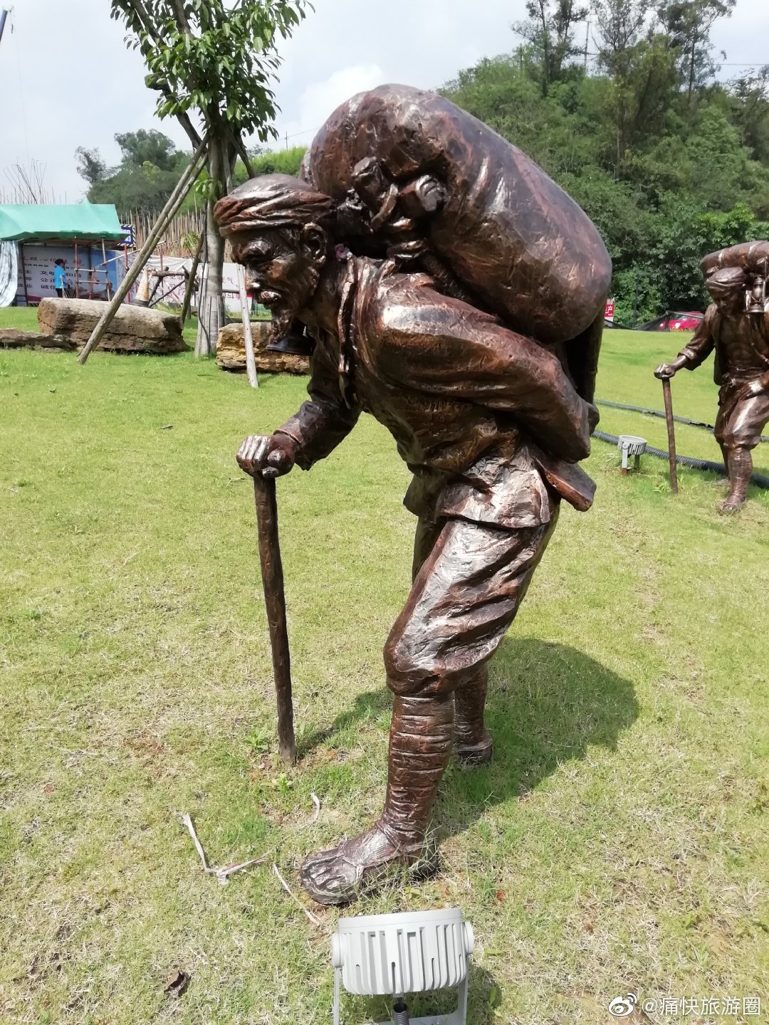 盐运雕塑再现自贡盐运文化@自贡同城 @自贡人不知道的自贡事儿 @自贡