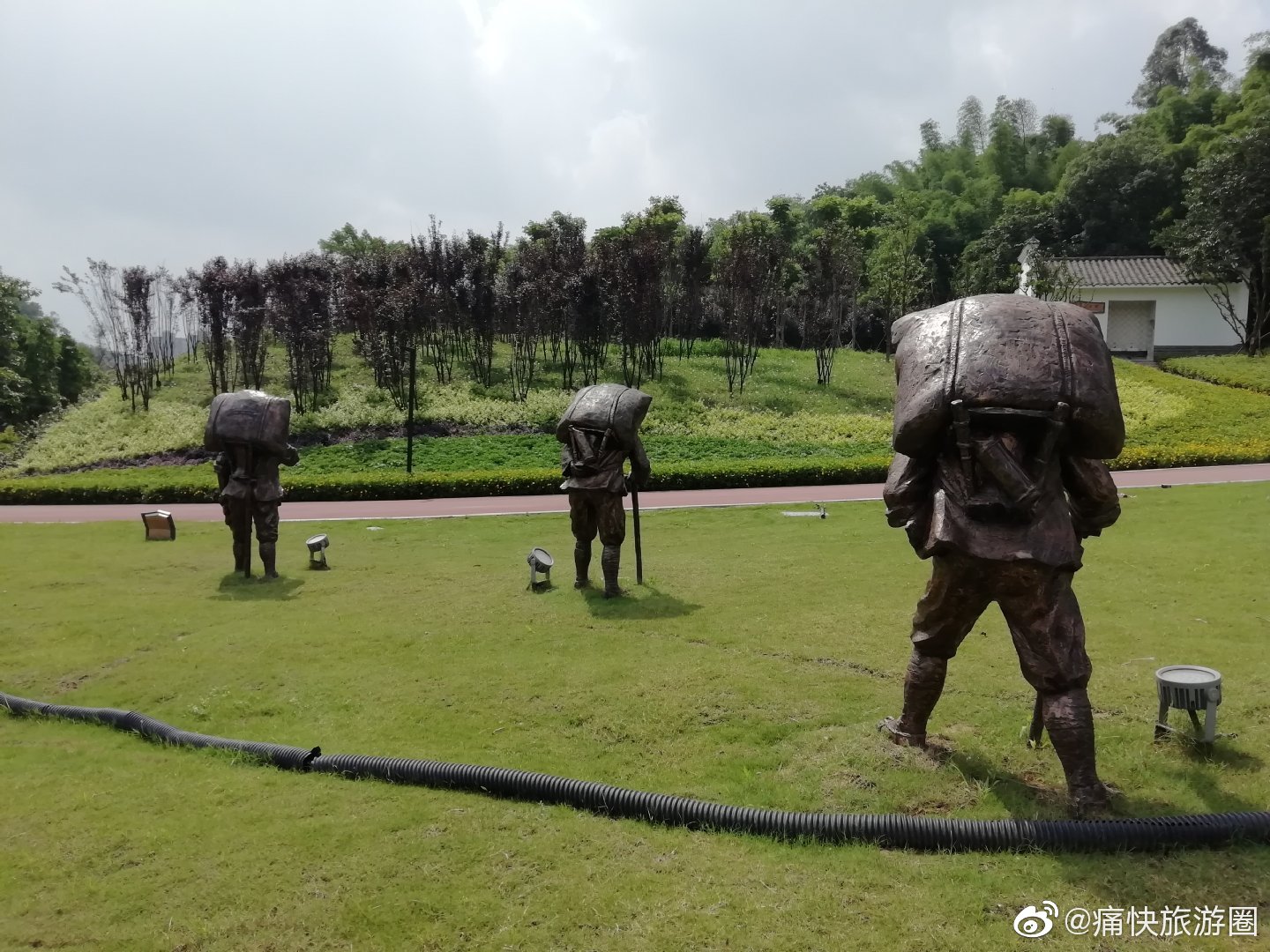 盐运雕塑再现自贡盐运文化@自贡同城 @自贡人不知道的自贡事儿 @自贡